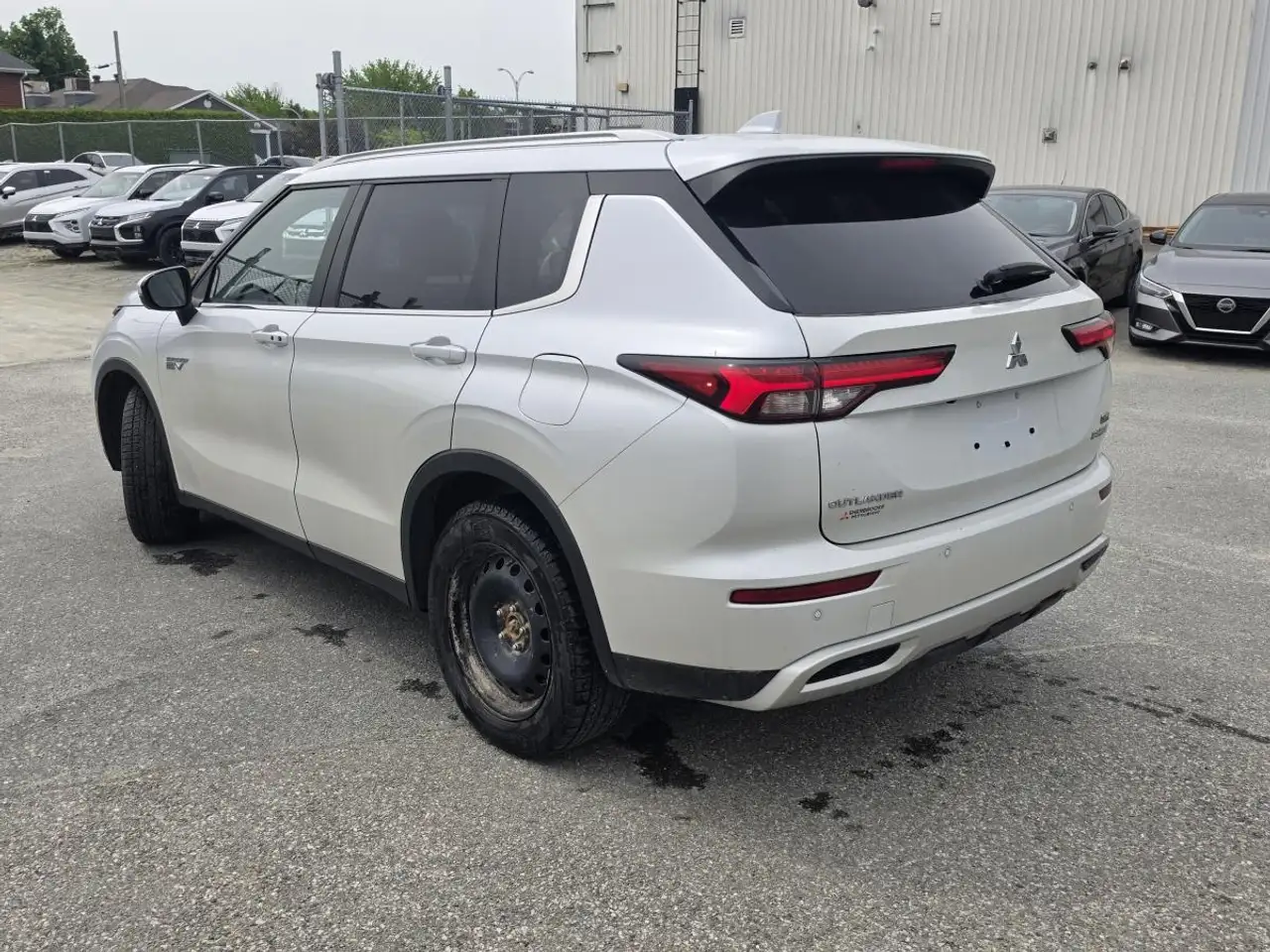 Mitsubishi Outlander снимка Mitsubishi Outlander