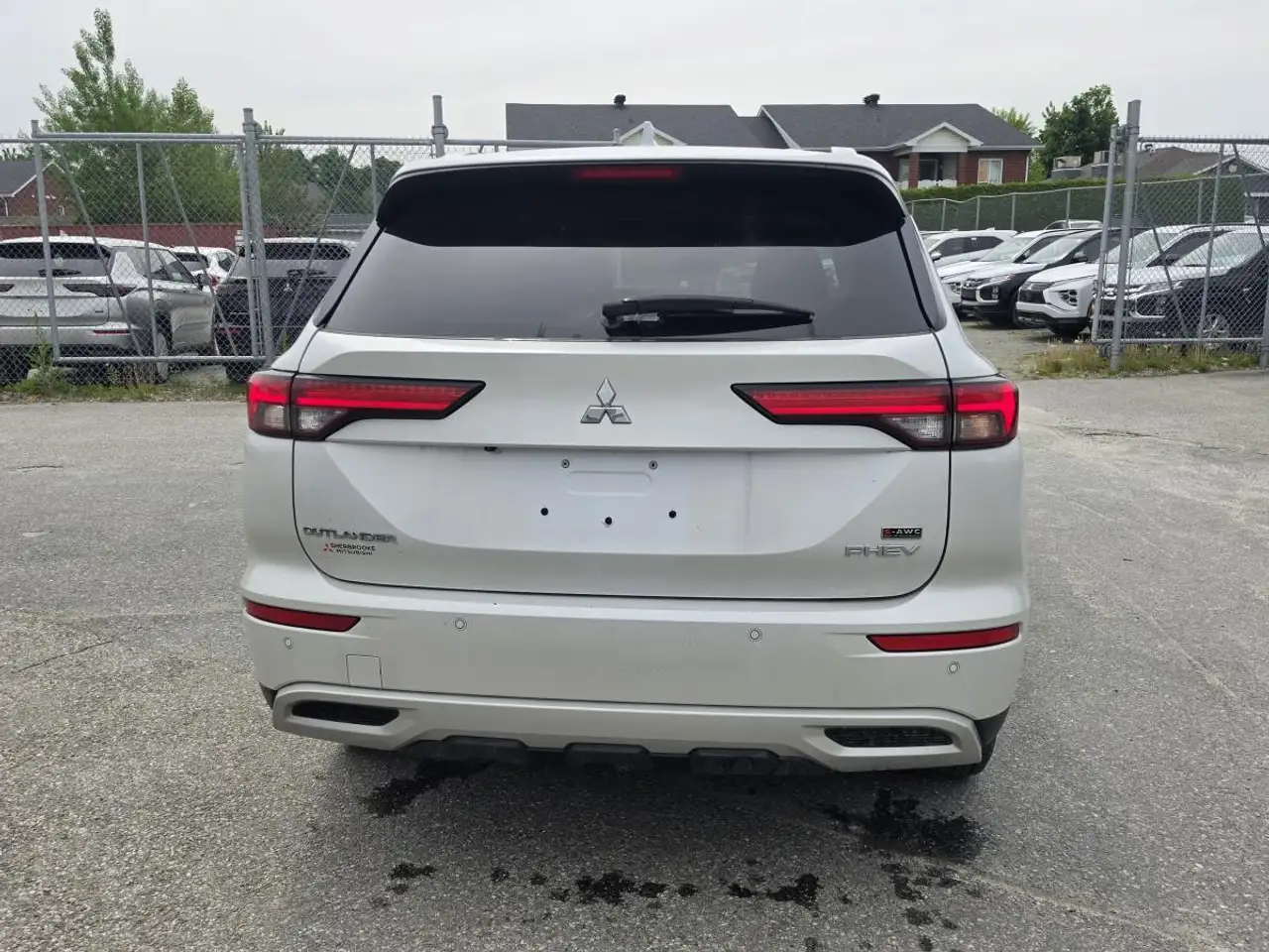 Mitsubishi Outlander снимка Mitsubishi Outlander