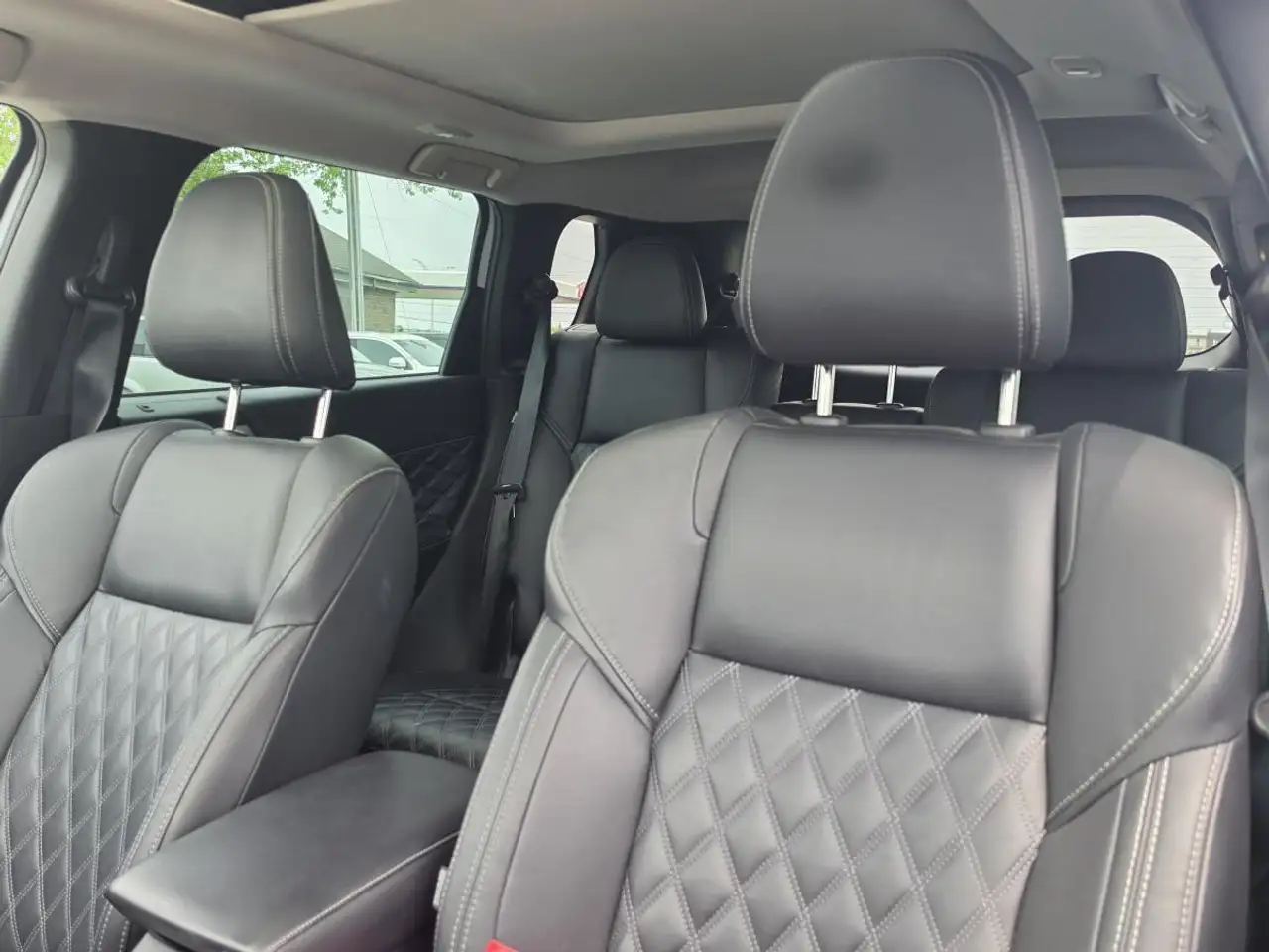 Mitsubishi Outlander снимка Mitsubishi Outlander