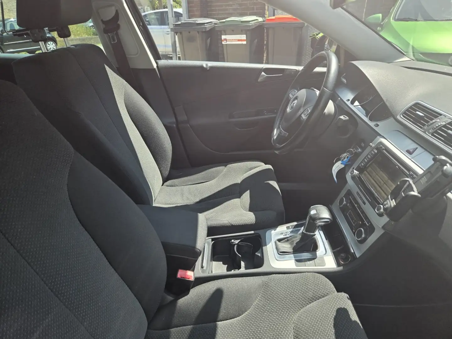 Volkswagen Passat 1.4 TSI Comfl. BlueM Automaat Zwart - 2