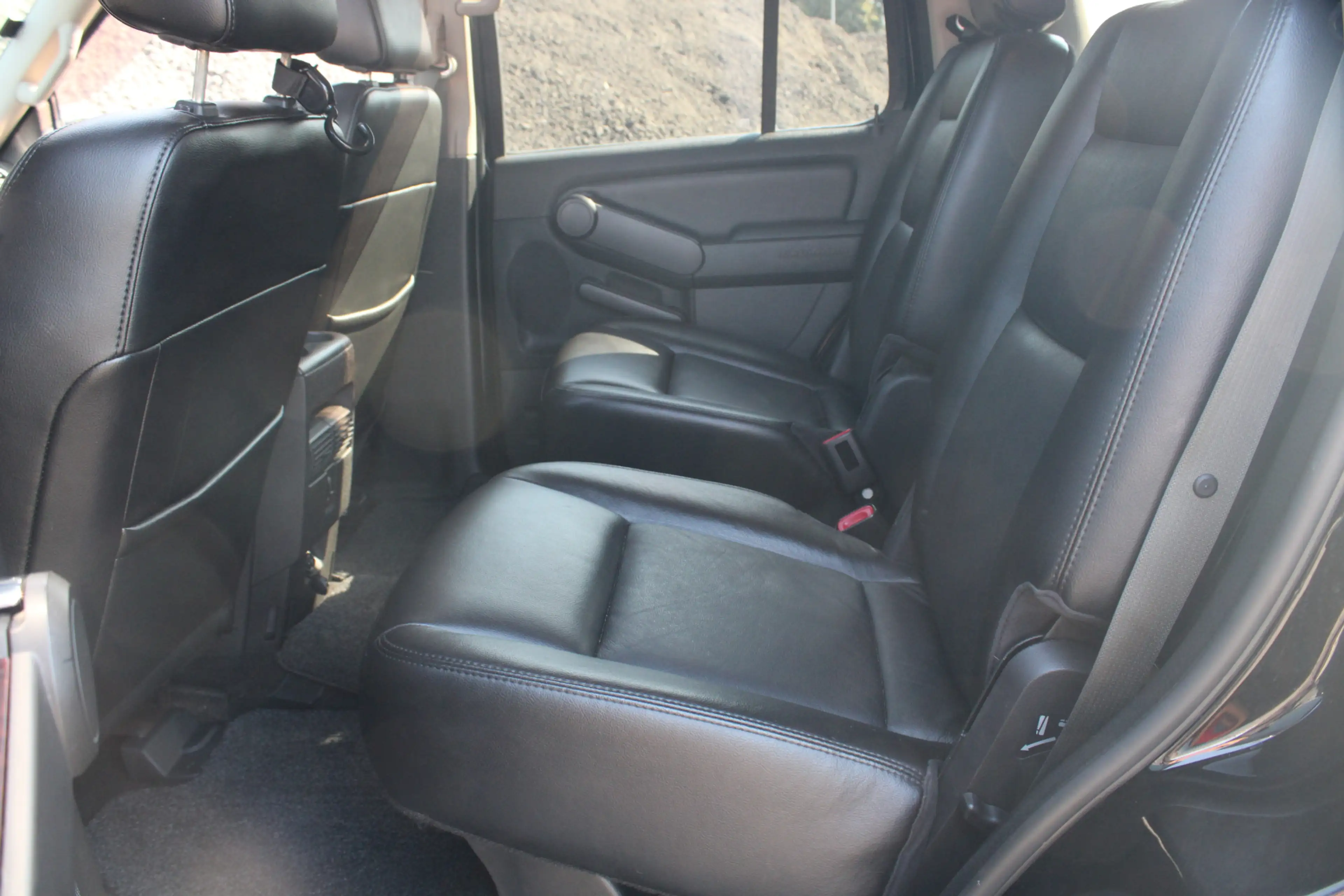 Ford Explorer Youngtimer — photo 14