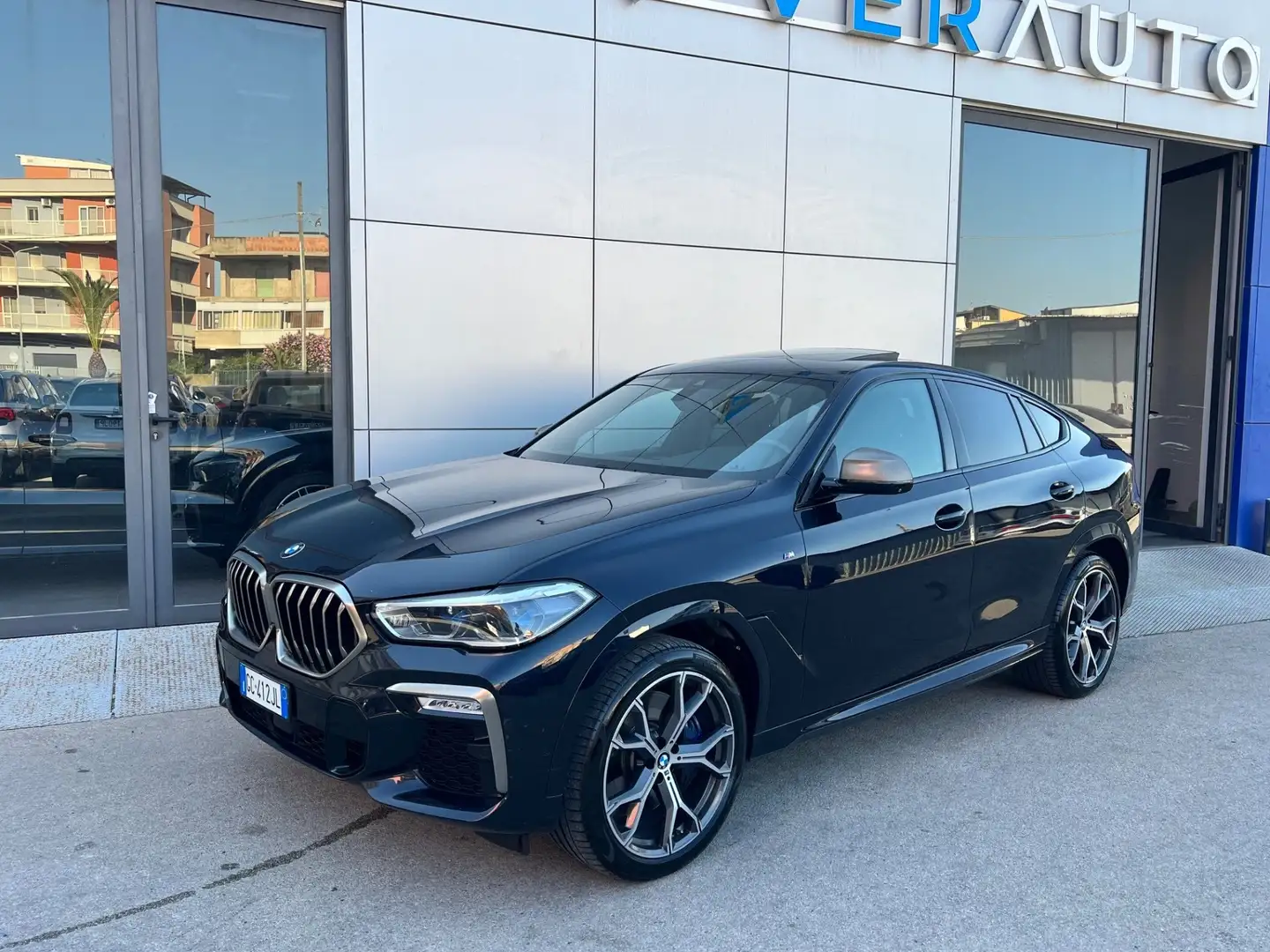 BMW X6 M 50d auto possibilità noleggio no scoring Blu/Azzurro - 1