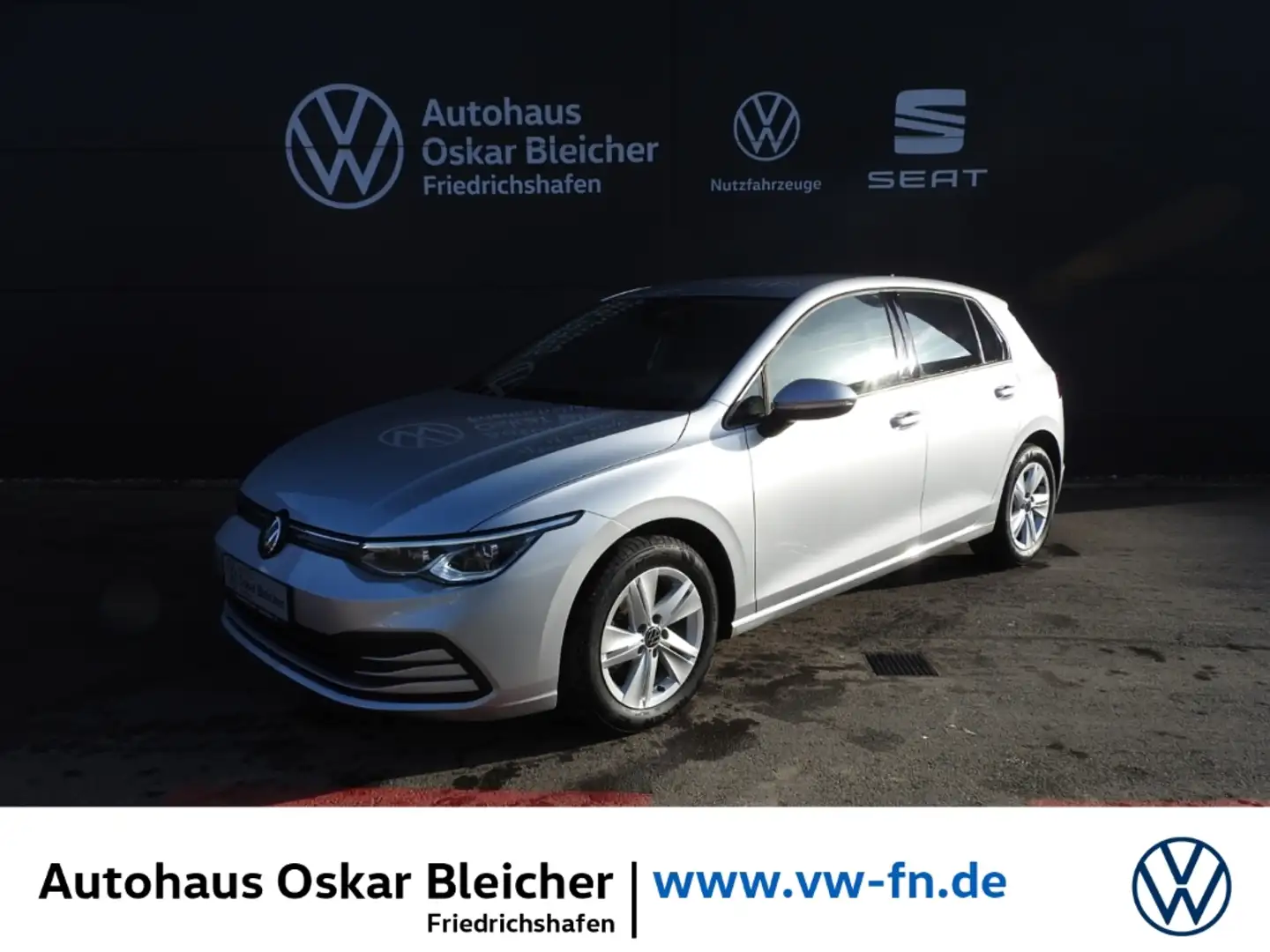 Volkswagen Golf VIII 2.0 TDI ''Life''   FAHRSCHULFAHRZEUG Silber - 1
