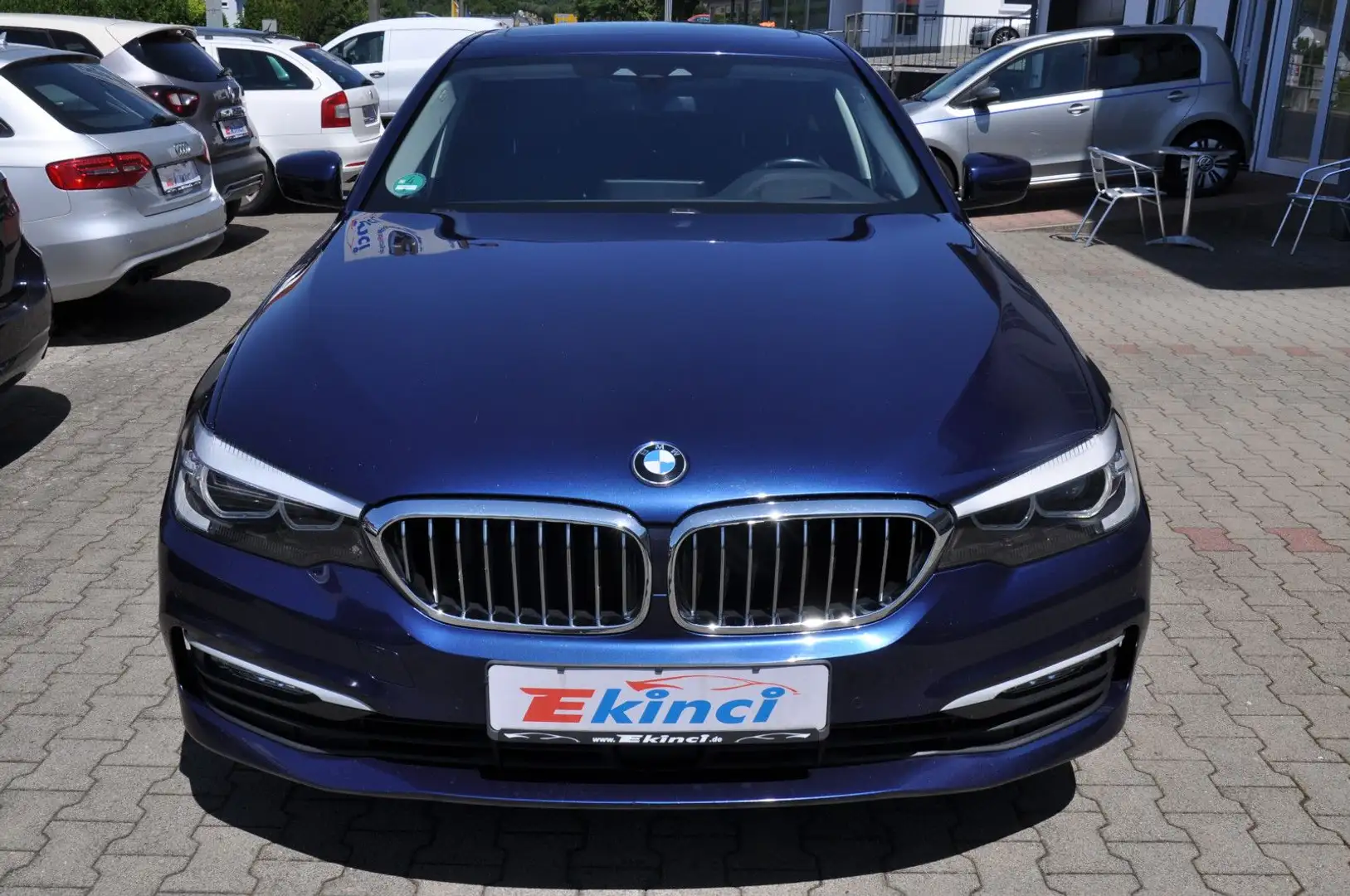 BMW 530 Baureihe 5 Lim. 530 d xDrive Blau - 1