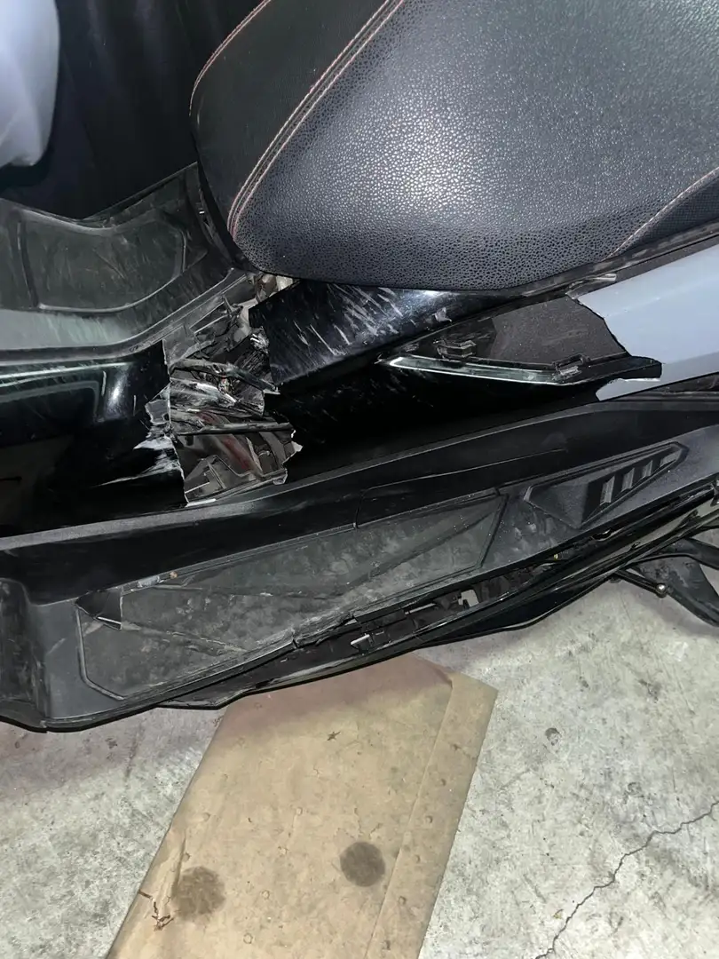 Honda Forza 300 Gris - 1