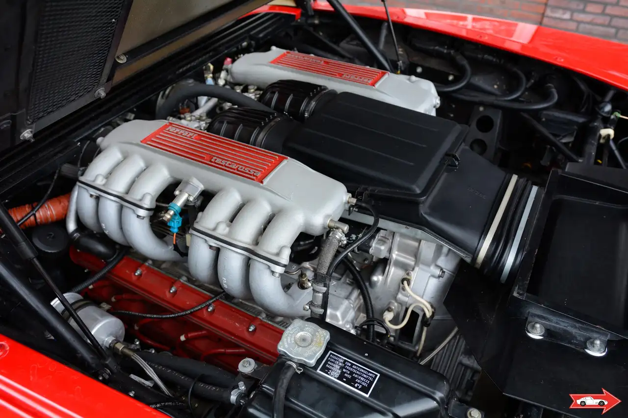 Ferrari Testarossa 'Rosso Corsa' - Single Bolt or Monodado model. Servicebook. Swiss origin., foto 9
