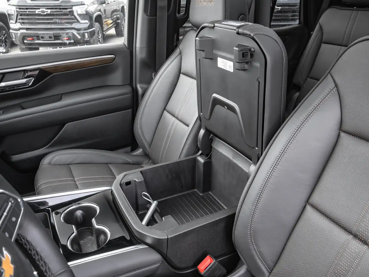 Chevrolet Tahoe снимка Chevrolet Tahoe