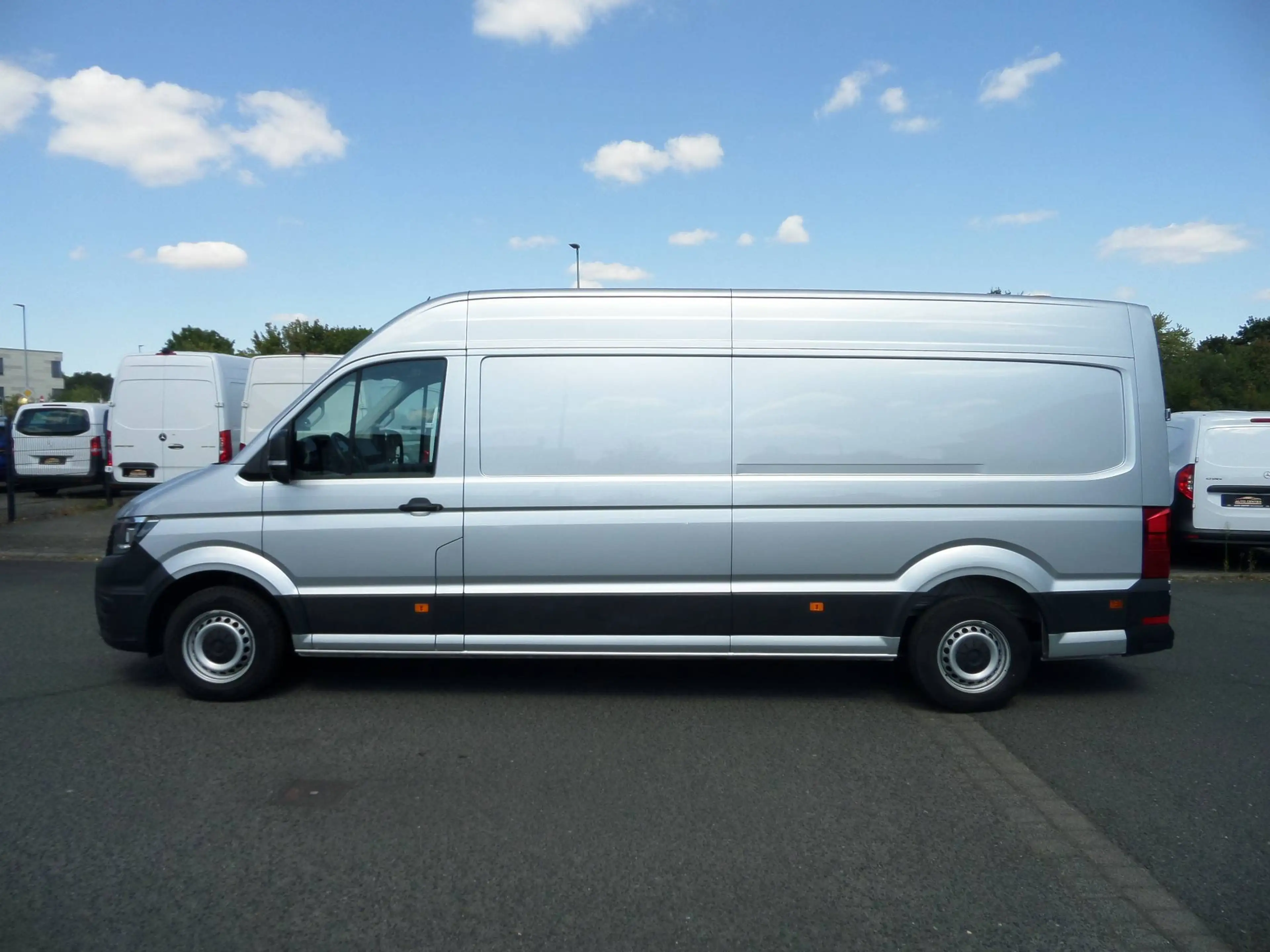 Volkswagen Crafter 35 MAXI+Regale+DSG+Navi+Cam+Tempo+PDC+Klima+1.Hand+TOP Zustand+Werkbank