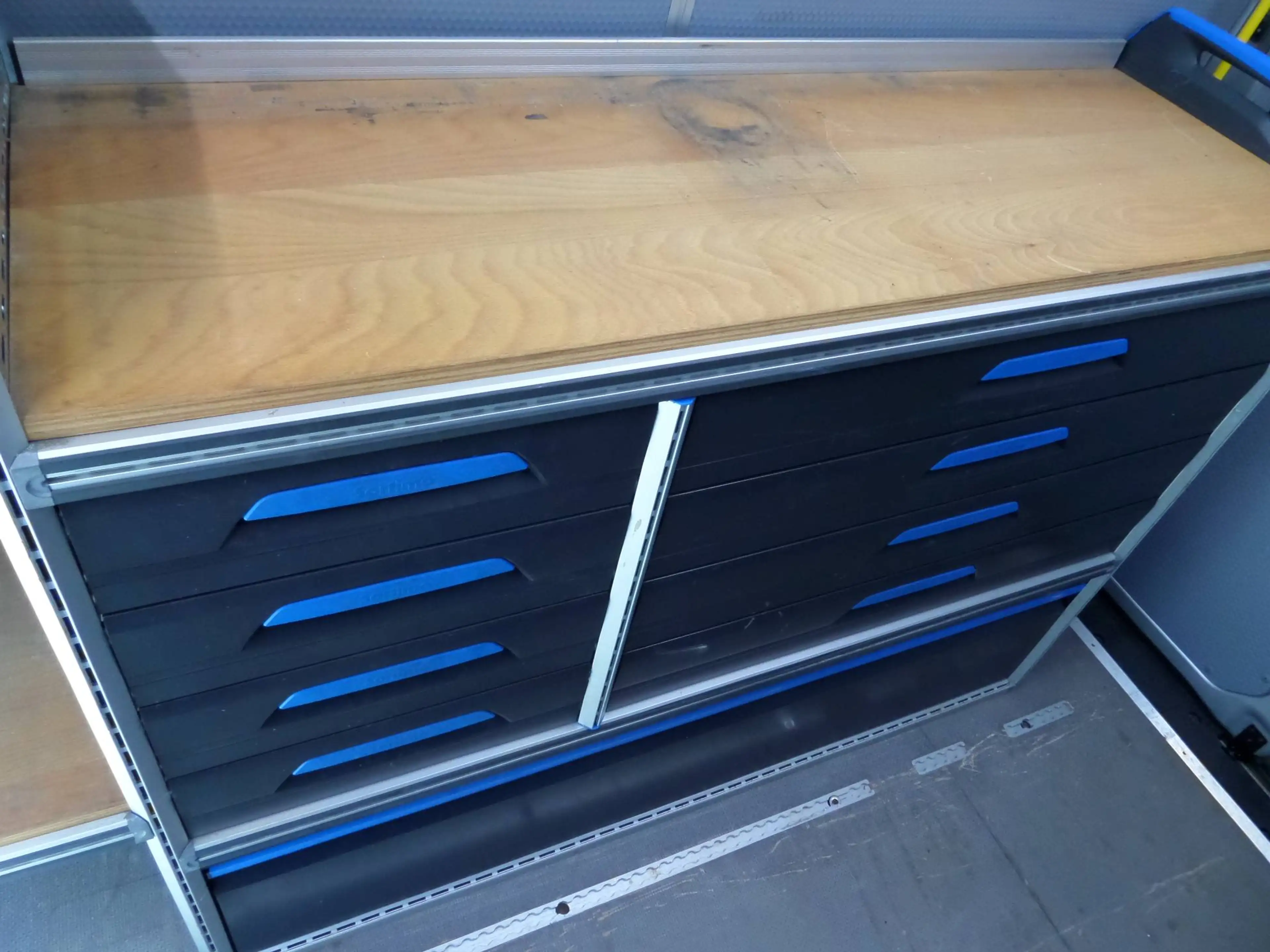 Volkswagen Crafter 35 MAXI+Regale+DSG+Navi+Cam+Tempo+PDC+Klima+1.Hand+TOP Zustand+Werkbank — photo 11