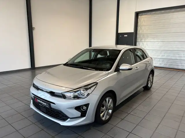 Kia Rio view 3