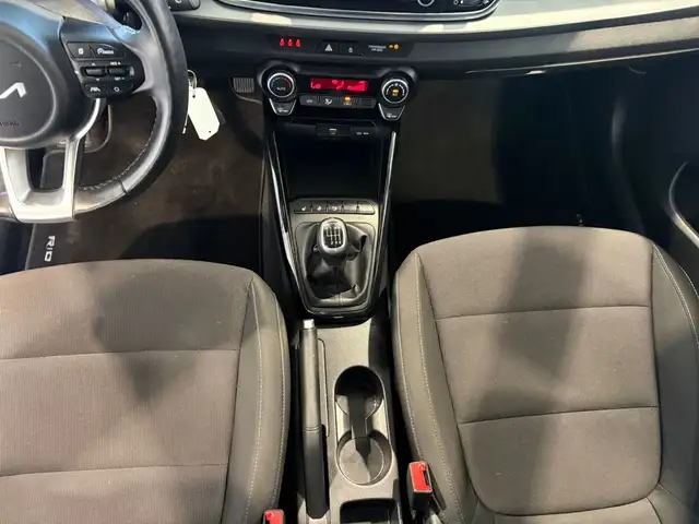 Kia Rio view 12