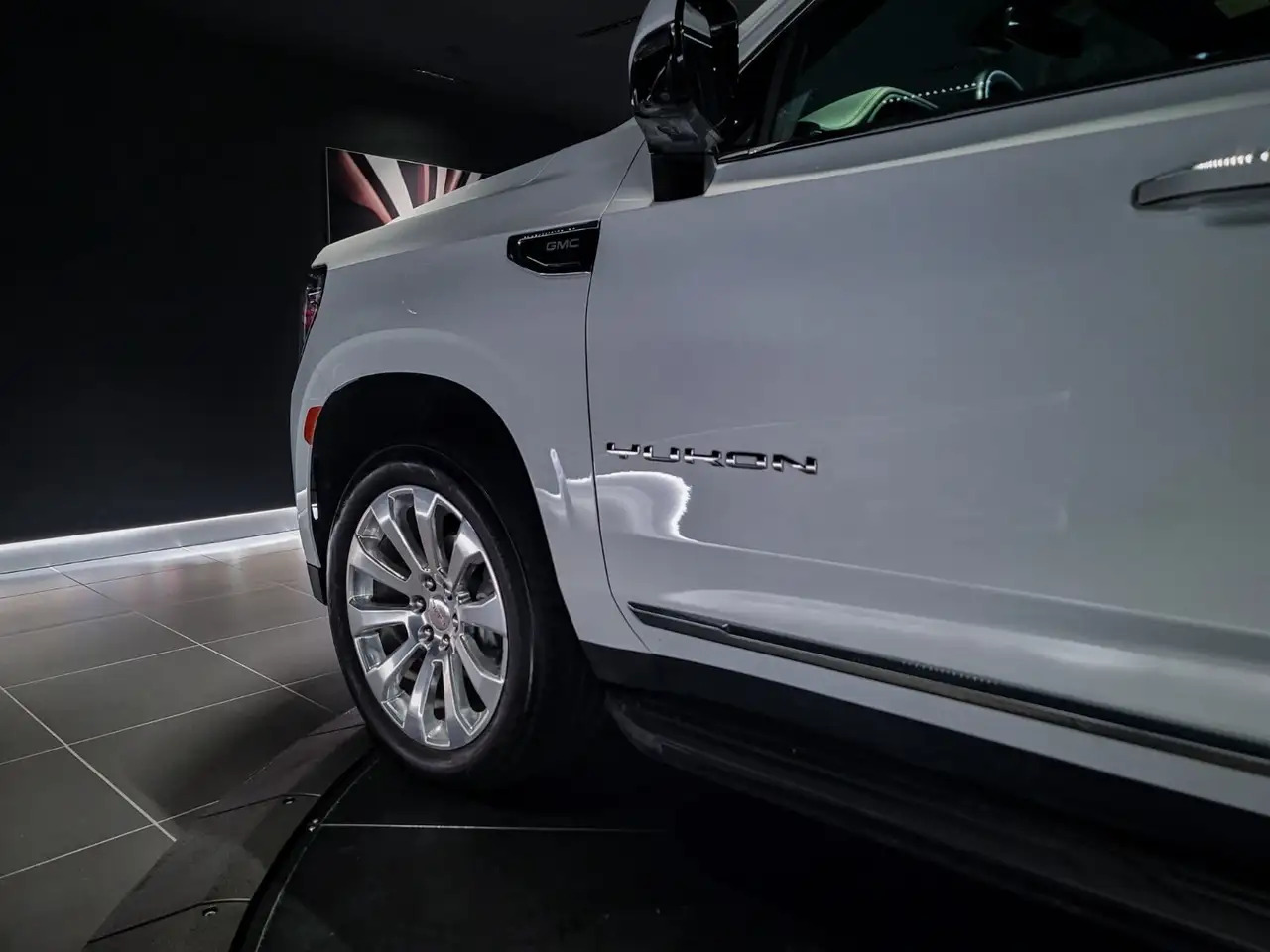 GMC Yukon снимка GMC Yukon
