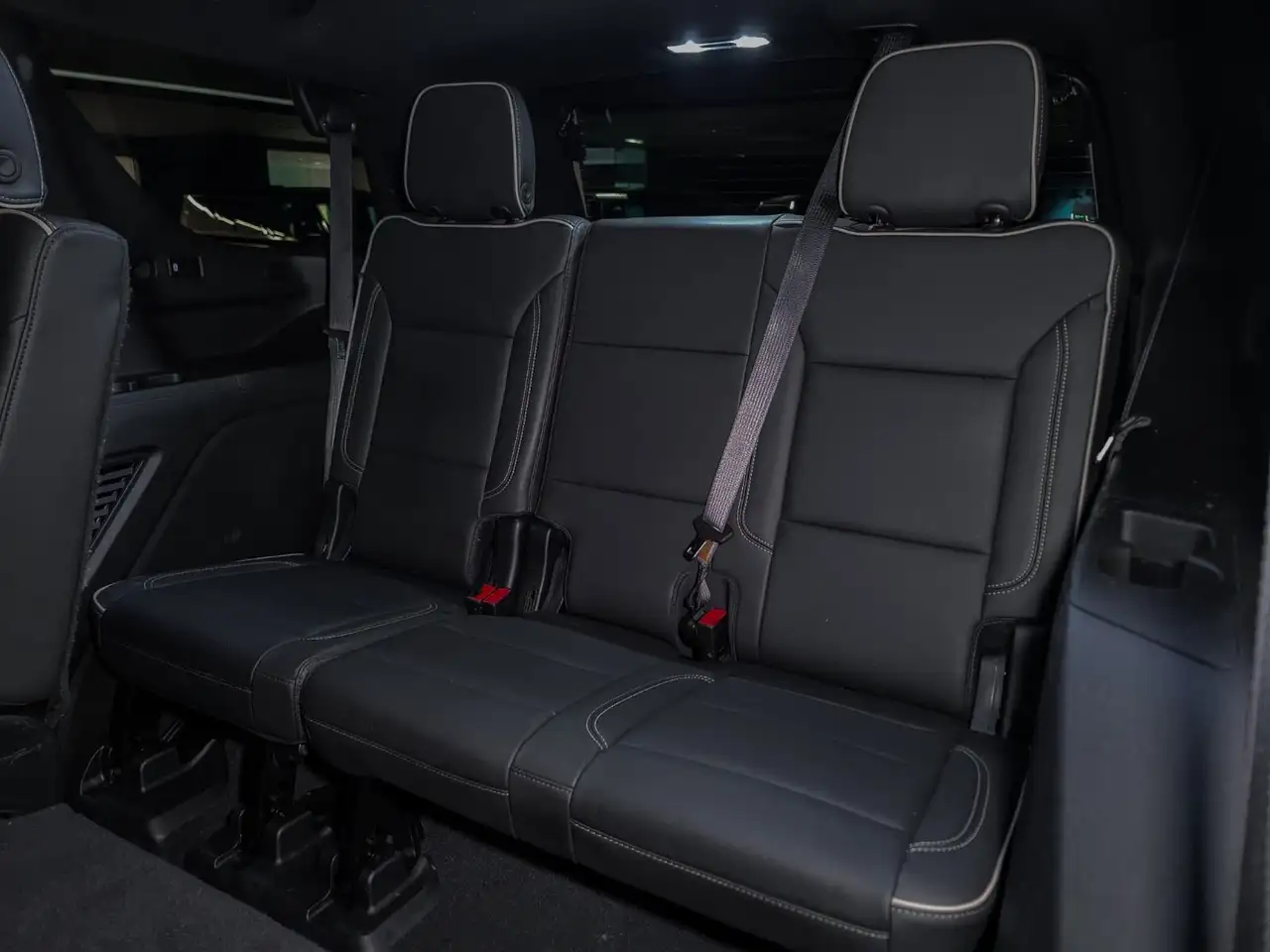 GMC Yukon снимка GMC Yukon
