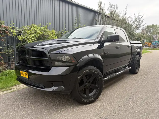 Dodge RAM 1500 5.7 V8 4x4 Crew Cab 5'7 Sport / AUTOMAAT / NA