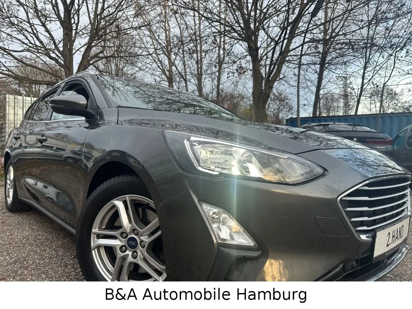 Ford Focus Turnier 2 Hand+Tüv/Au Neu+Scheckheft Grau - 1
