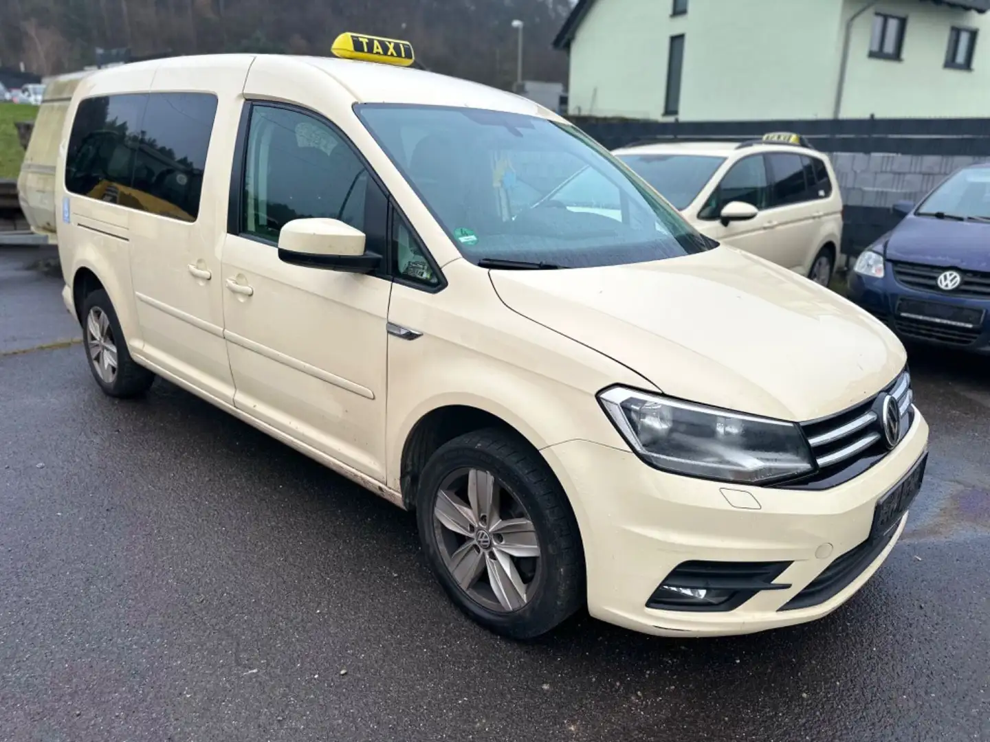 Volkswagen Caddy PKW Maxi Comfortline *DSG*Rollstuhlrampe* Beige - 2