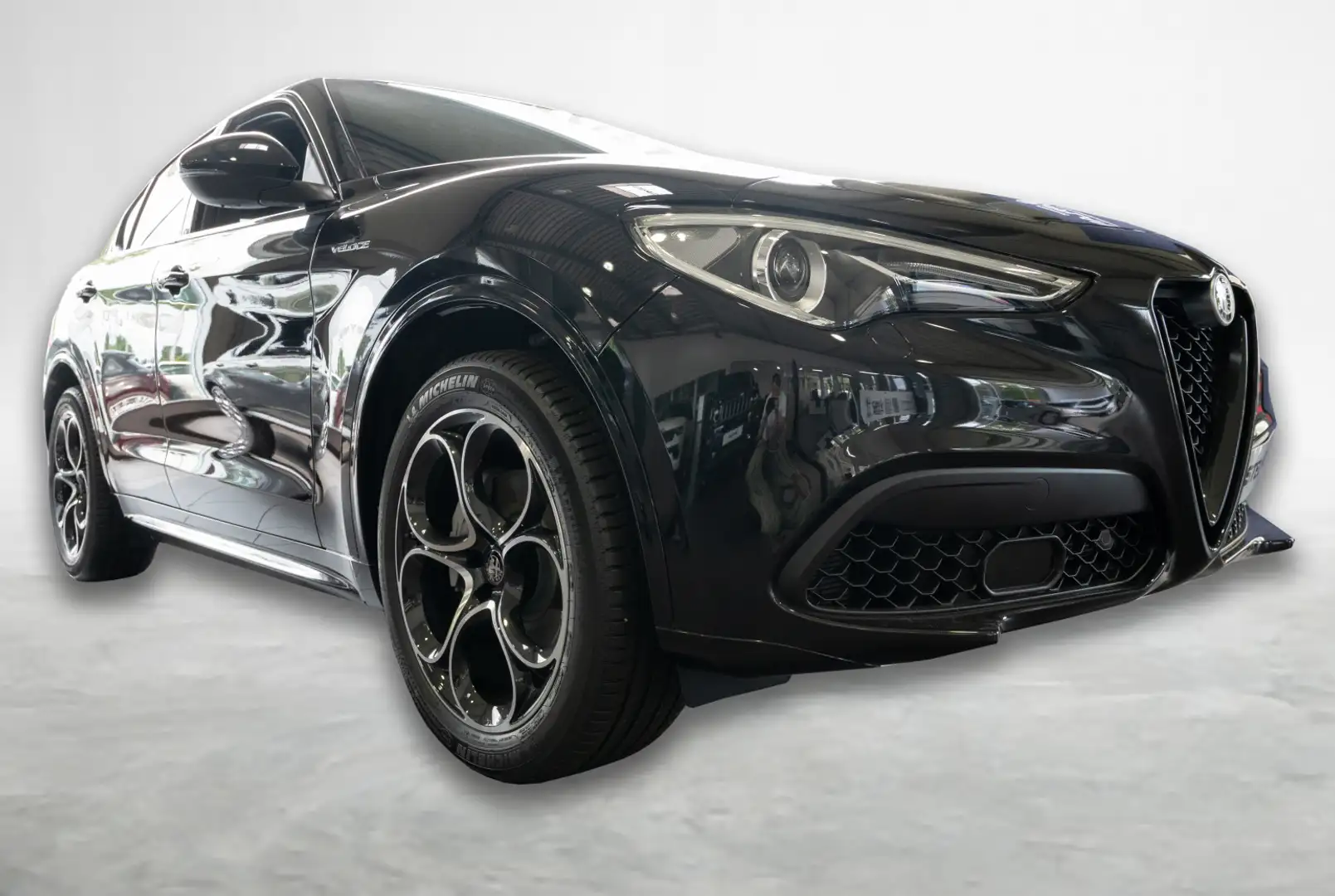 Alfa Romeo Stelvio Veloce 2.0 Turbo 280 PS *AKTION* Fekete - 2