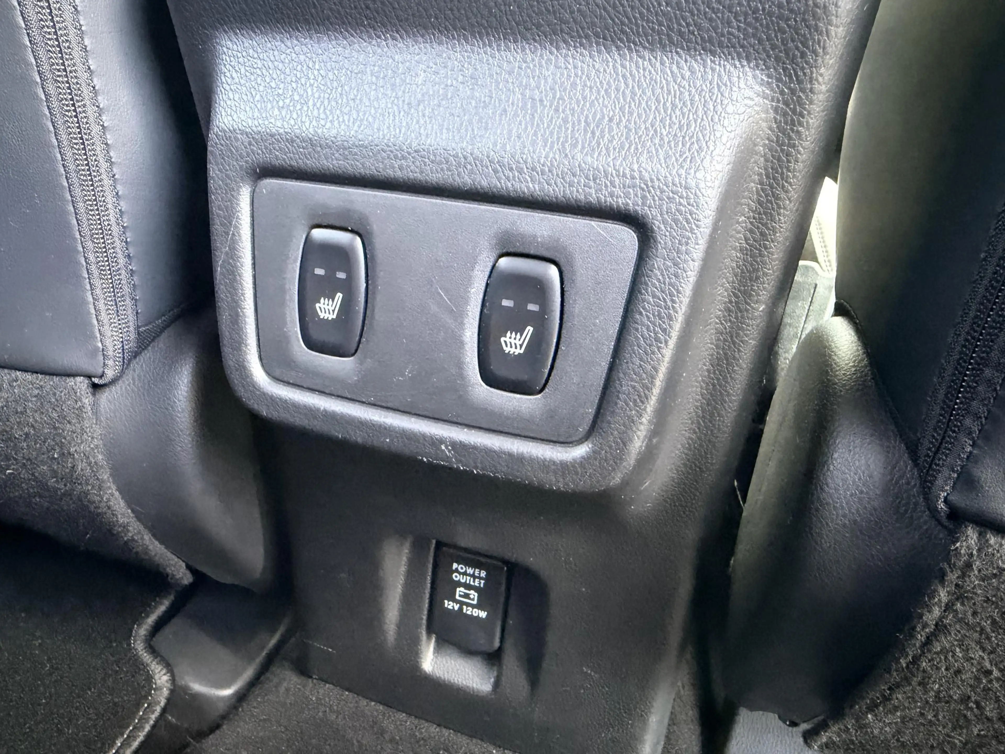 Mitsubishi Eclipse Cross 2.4 PHEV Black Edition *Winterpakket* — photo 16