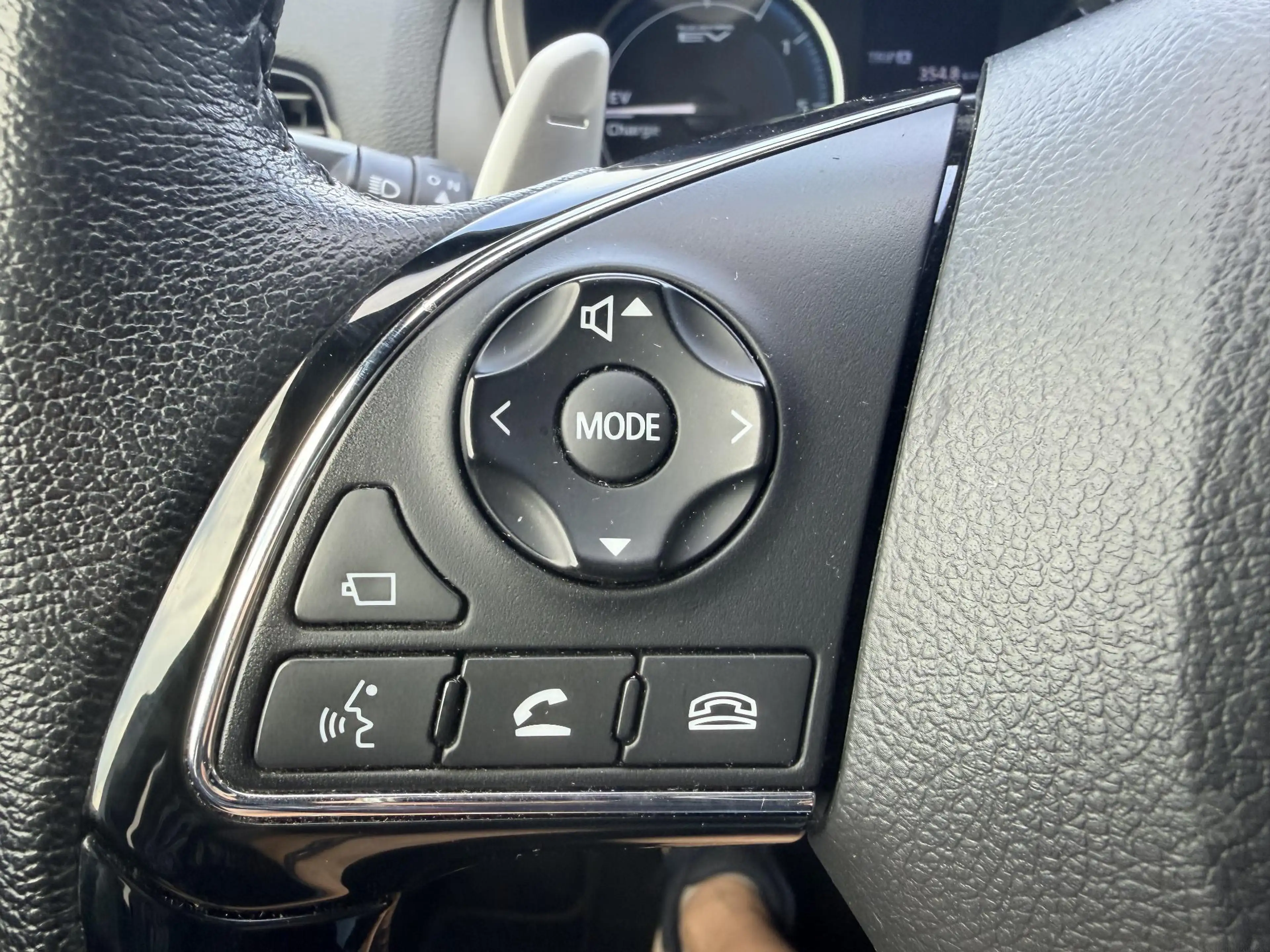 Mitsubishi Eclipse Cross 2.4 PHEV Black Edition *Winterpakket* — photo 13