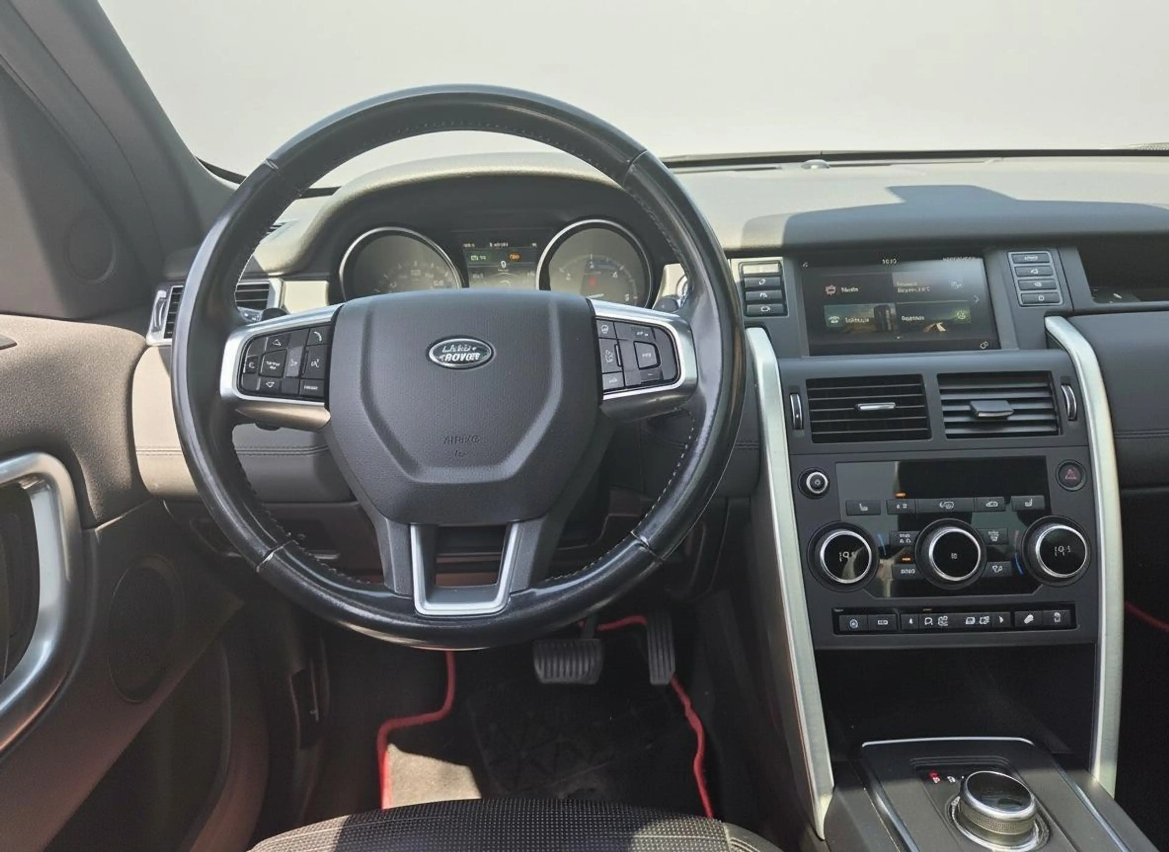 Land Rover Discovery Sport 2.0 TD4 4WD | Pano | Leder — photo 8