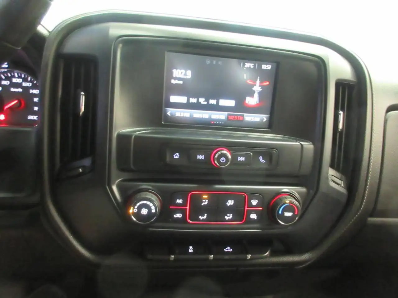 GMC Sierra 1500 fotografie GMC Sierra 1500