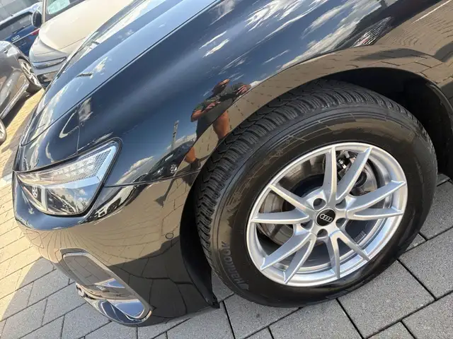 Audi A6 view 7