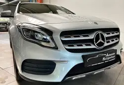 Mercedes-Benz GLA 200 AMG Line Dynamic Select Navi SHZ LED