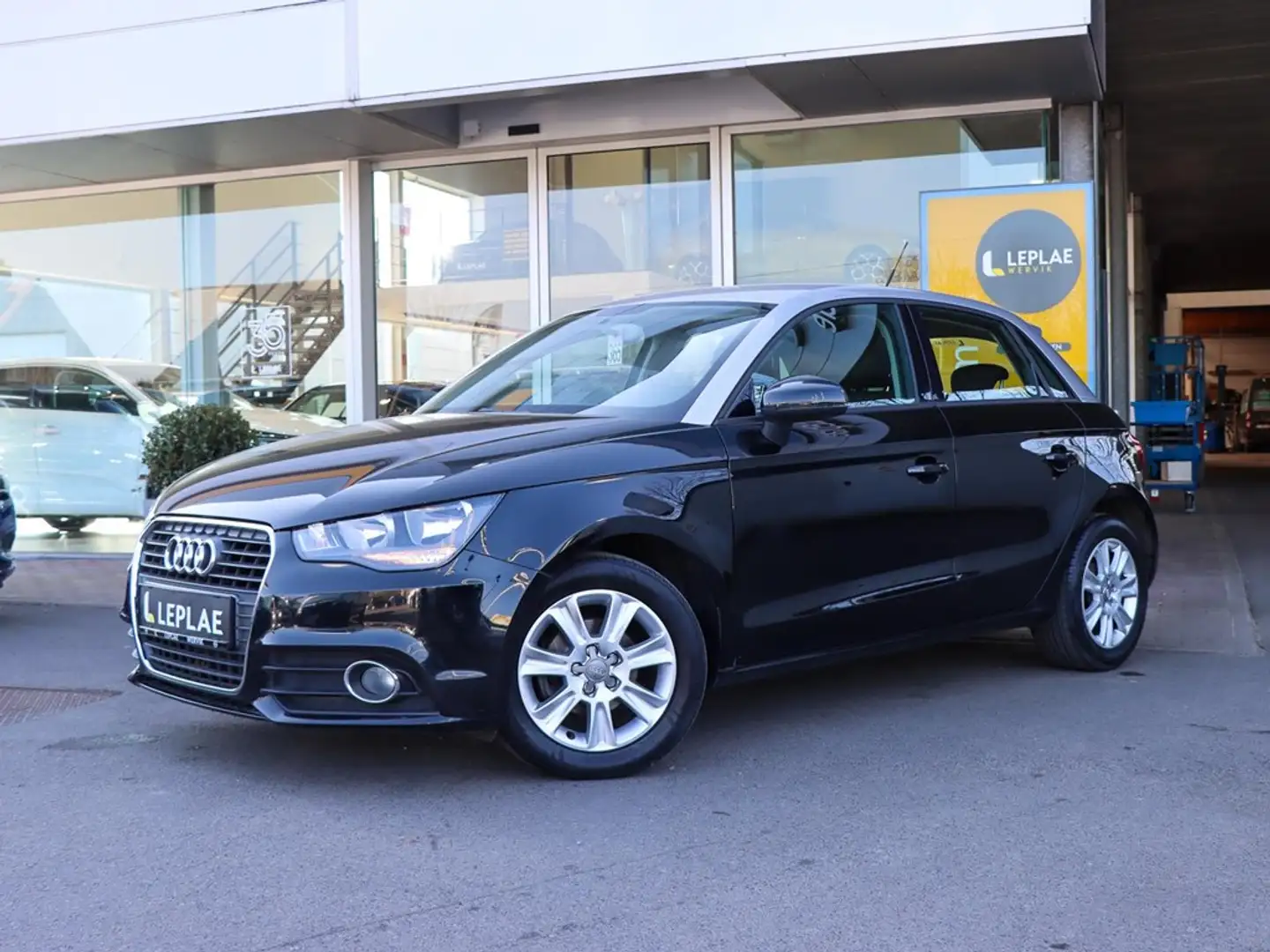 Audi A1 Sportback 1.2 TFSI Zwart - 2