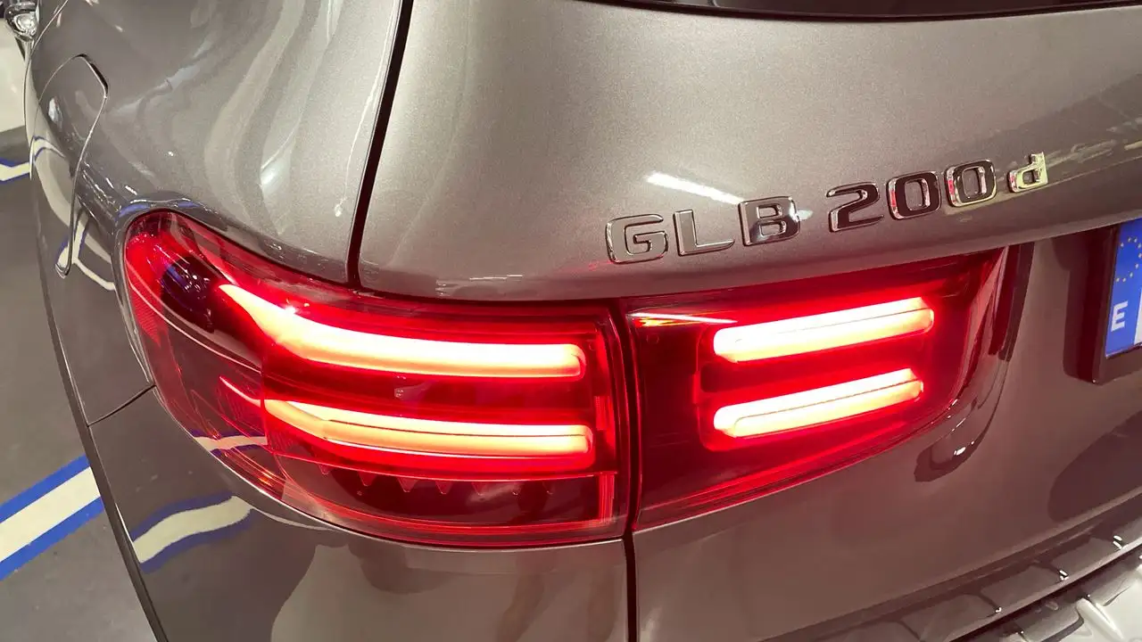 Mercedes-Benz GLB 2026 — фото 13