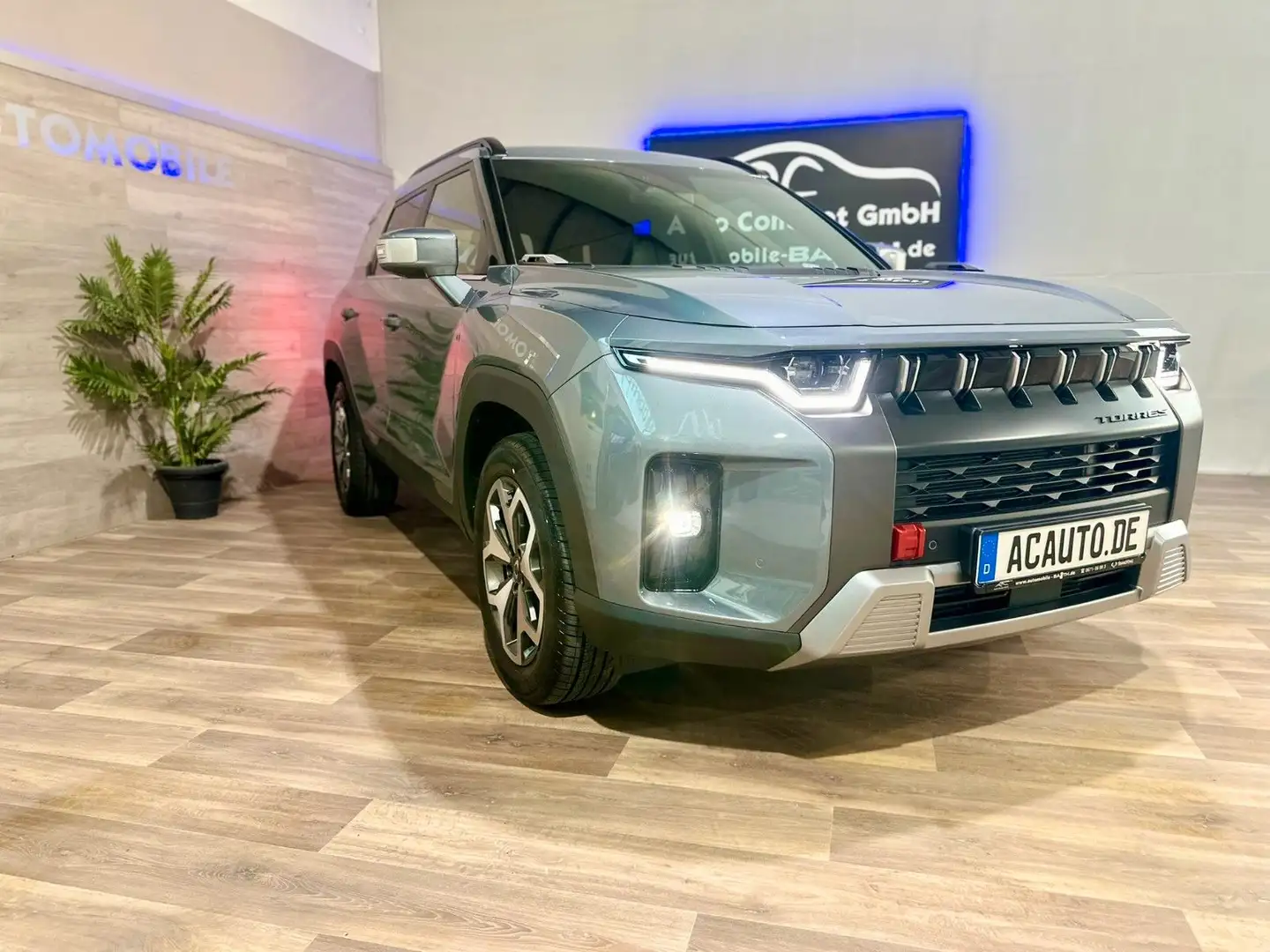 SsangYong Torres Quartz 1,5P 6AT 2WD*Navi*ACC*SHZ* Grau - 2