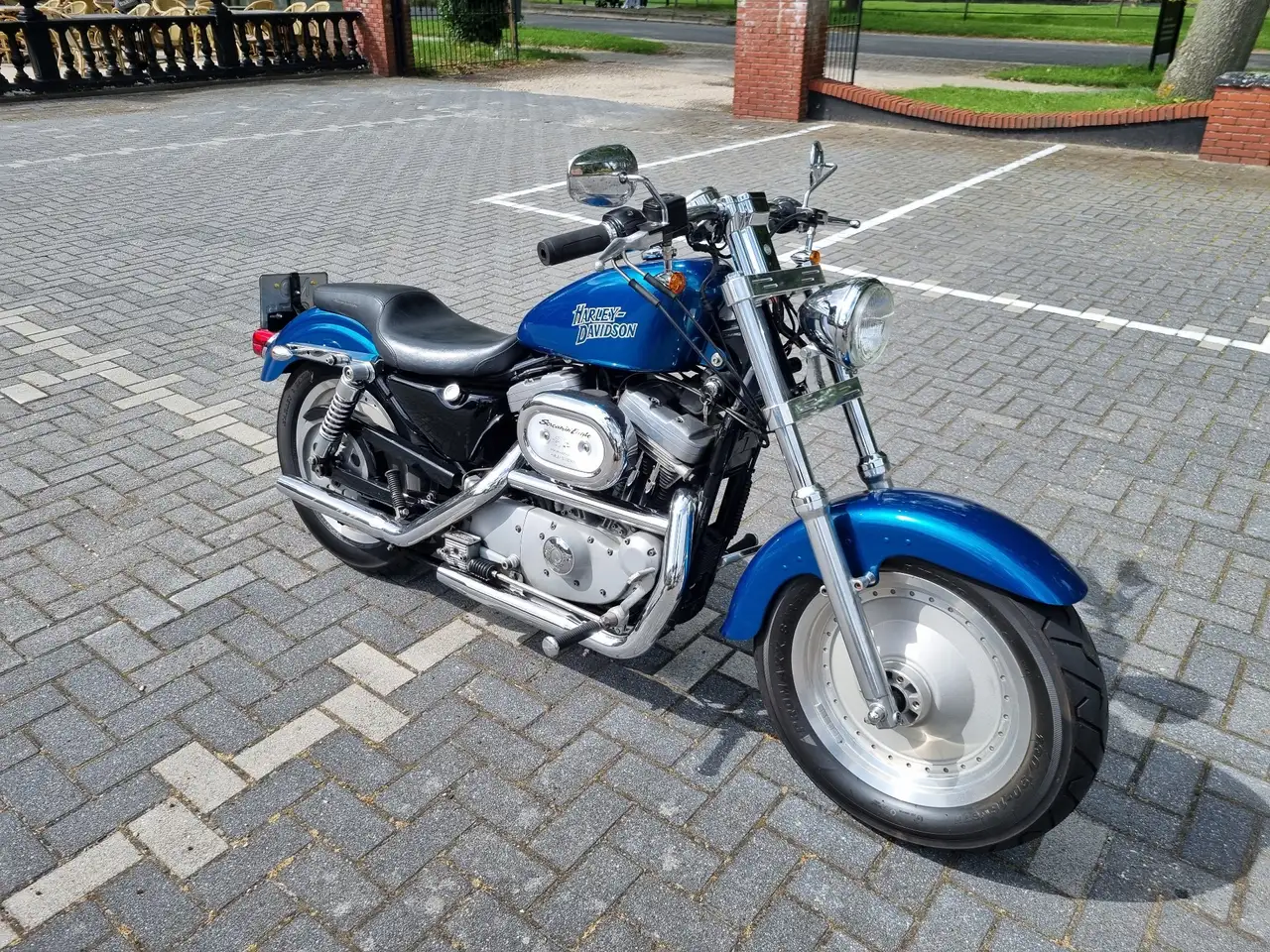 Harley-Davidson Sportster XL 883