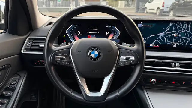BMW 3 Series view 19