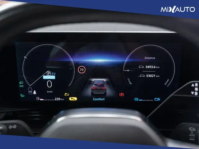 Renault Austral view 14