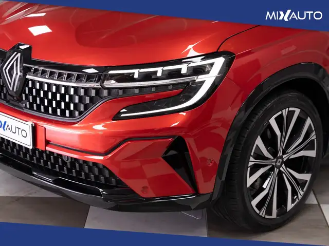 Renault Austral view 9