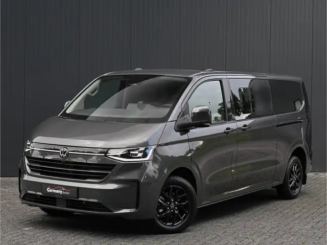 Volkswagen Transporter view 9