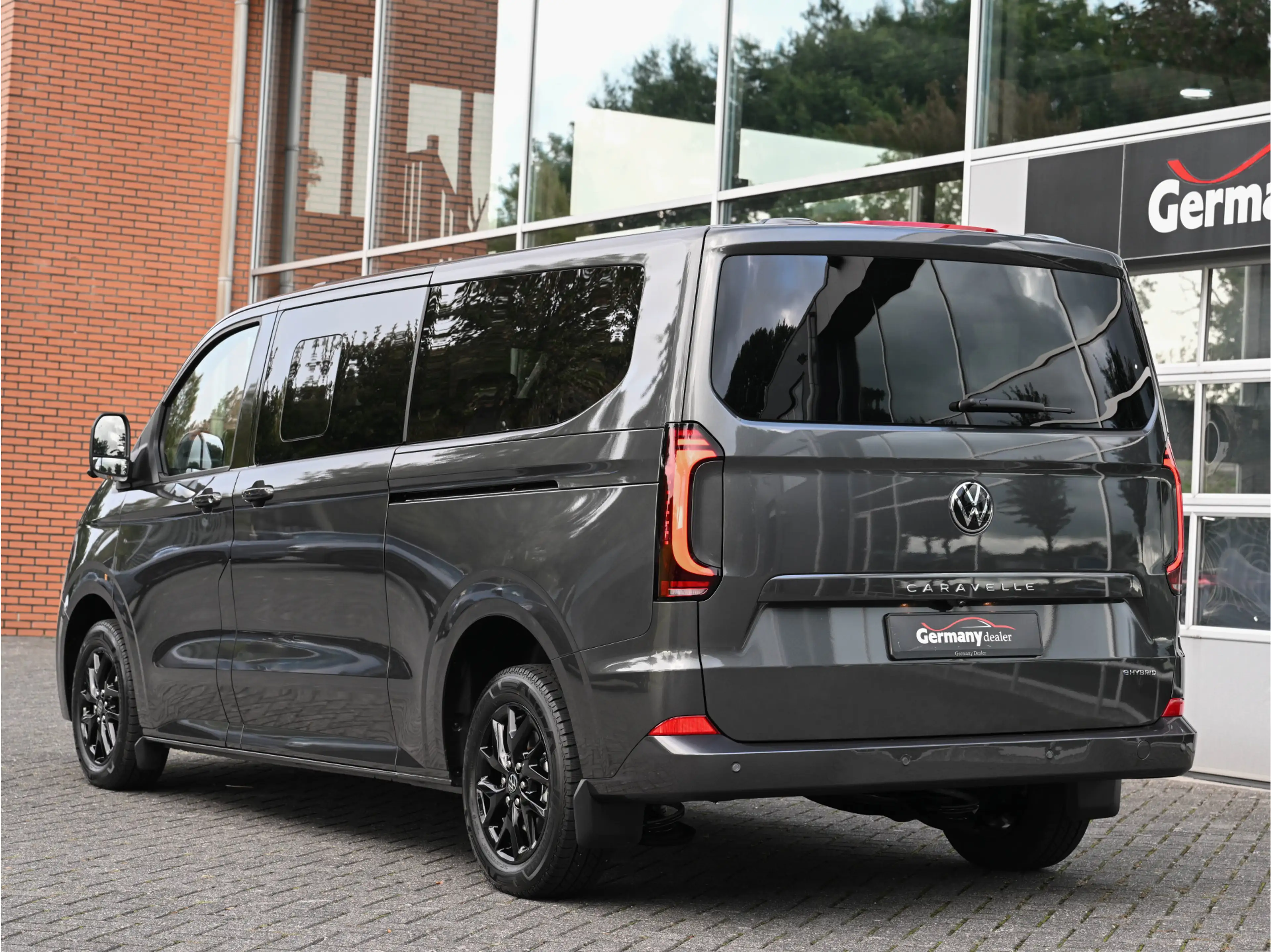 Volkswagen Transporter Transporter/Caravelle 2.5 L2H1 eHybrid Style 8-per — photo 6