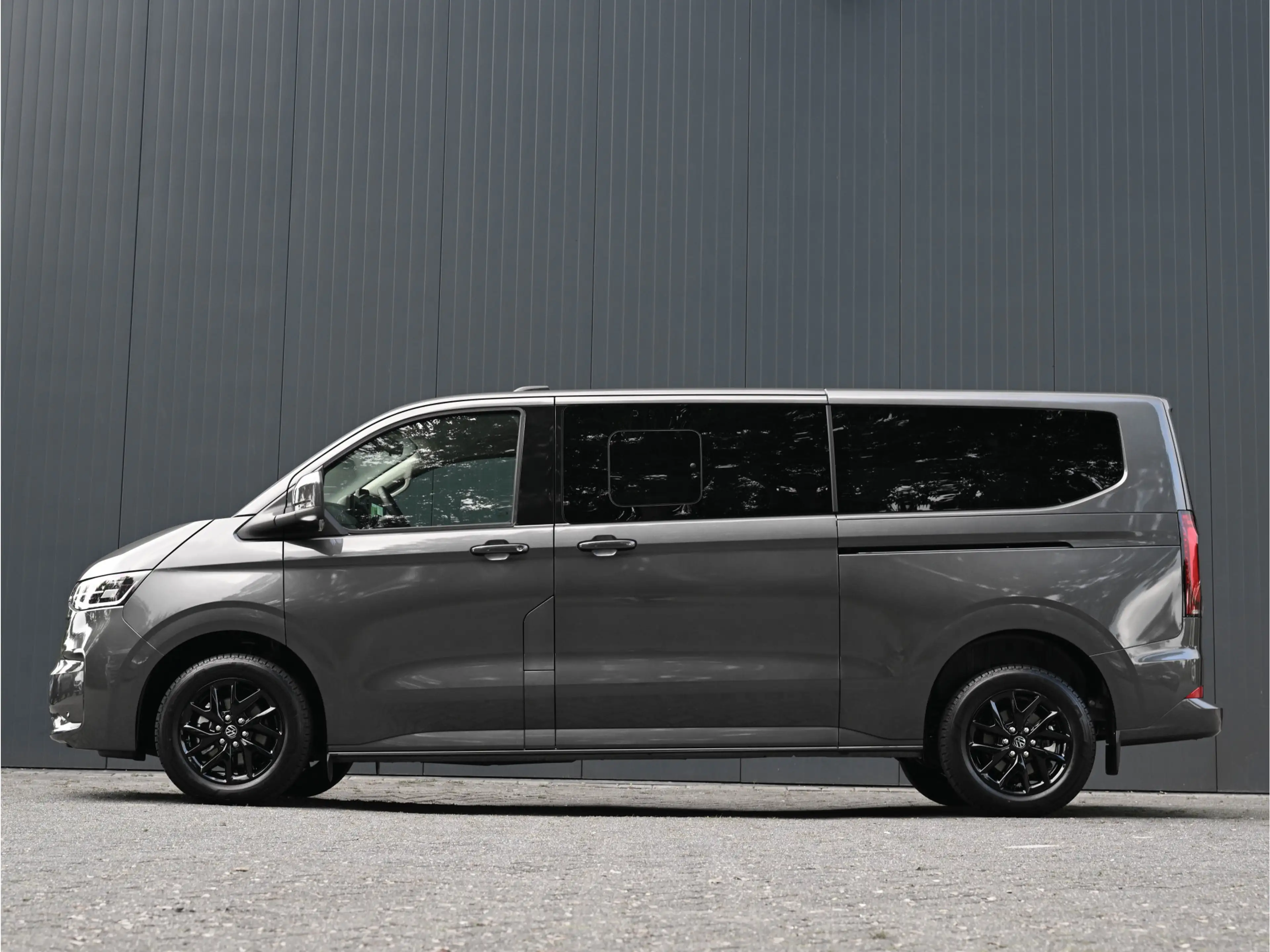 Volkswagen Transporter Transporter/Caravelle 2.5 L2H1 eHybrid Style 8-per — photo 11