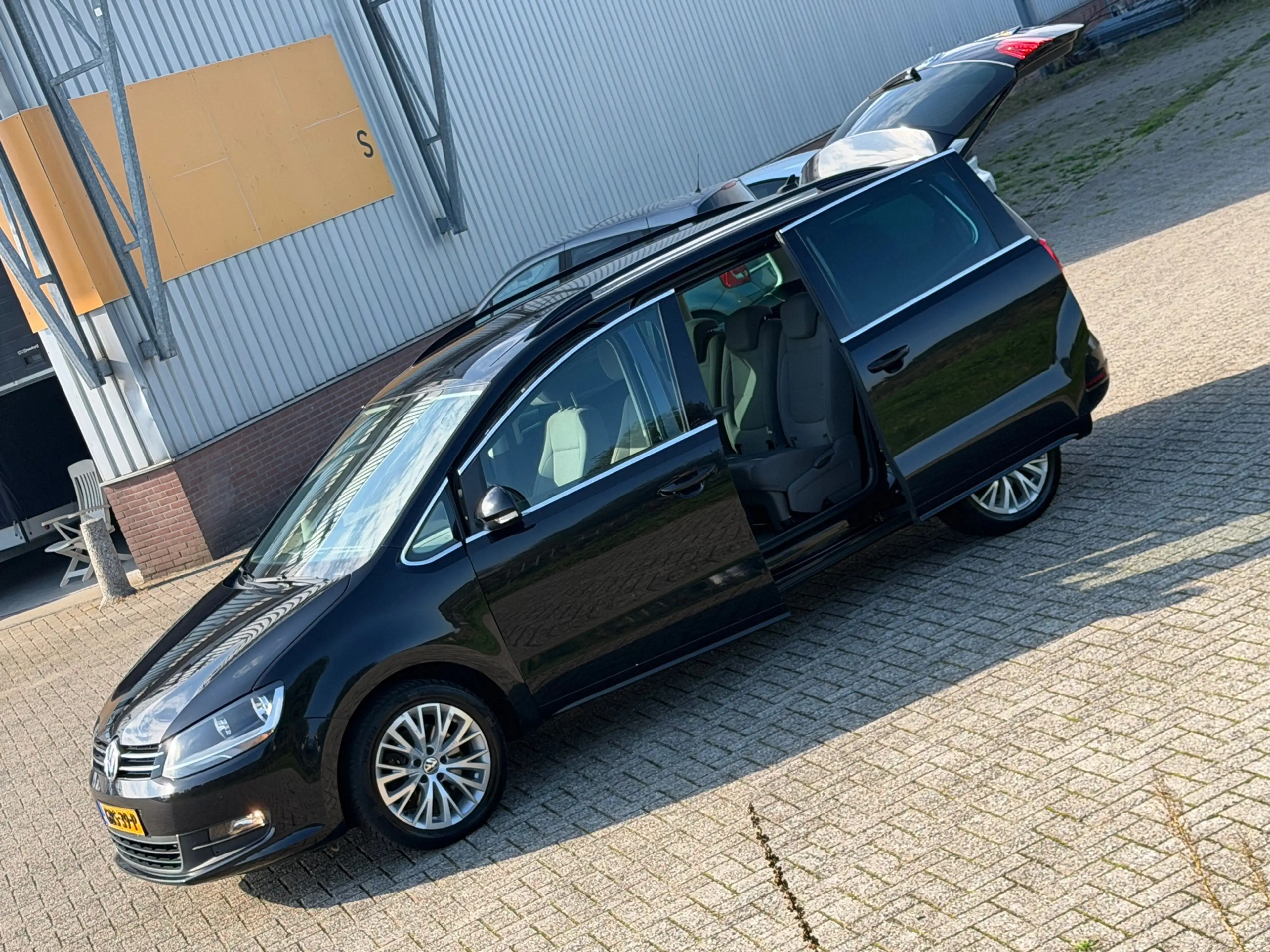 Volkswagen Sharan 1.4 TSI Highline 7pers. Automaat - Deep Black Pear — photo 34