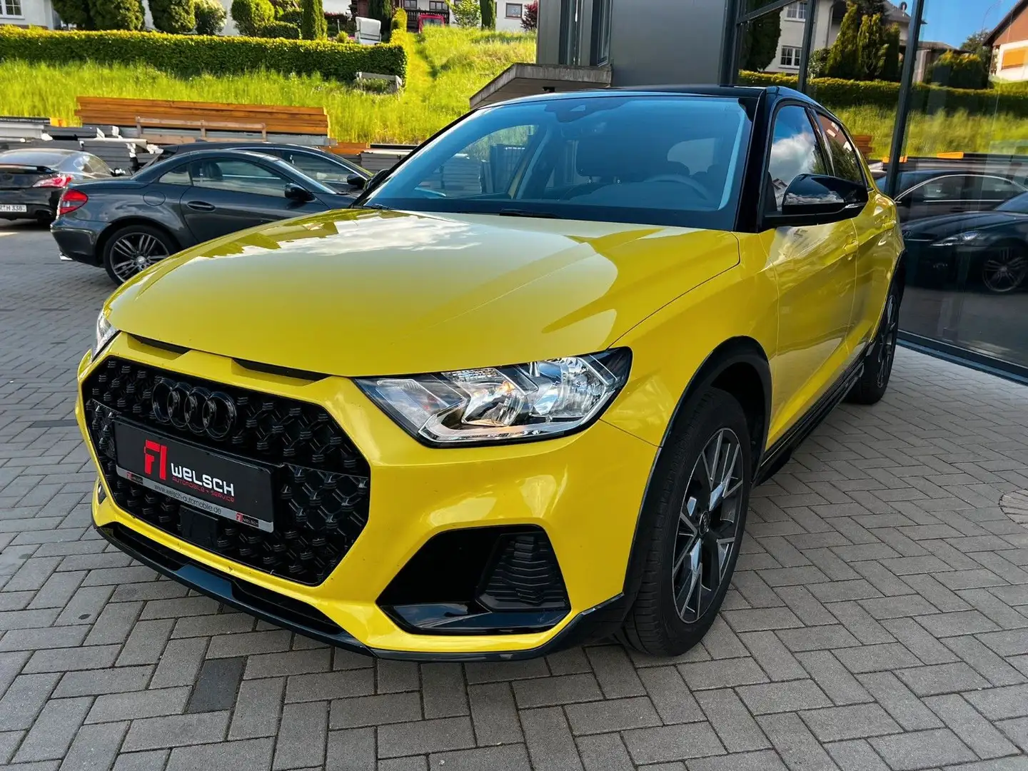 Audi A1 citycarver 30 TFSI basis Gelb - 2