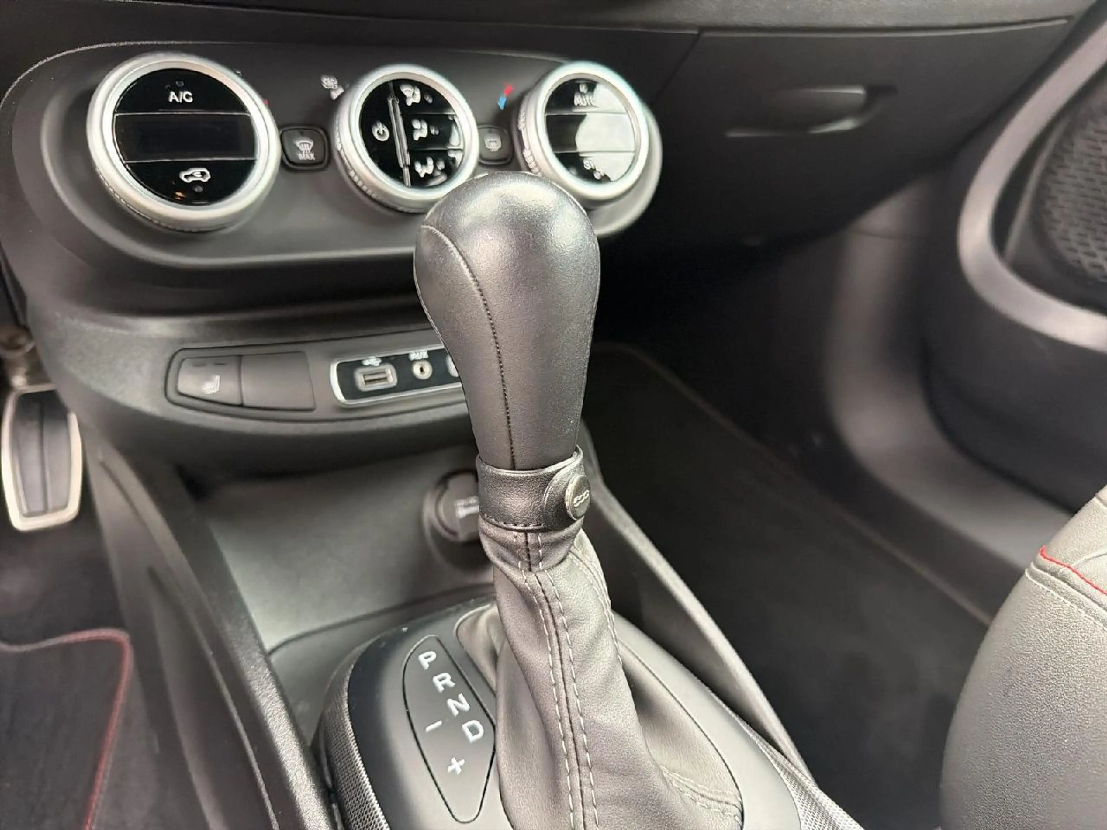 Fiat 500X Sport — photo 15