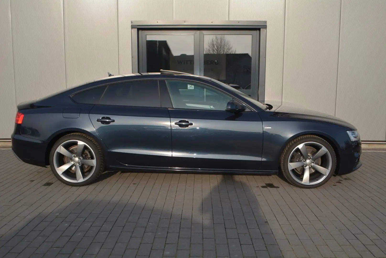 Audi A5 Sportback 2.0 TDI S-Line-Shadowline Blau - 2