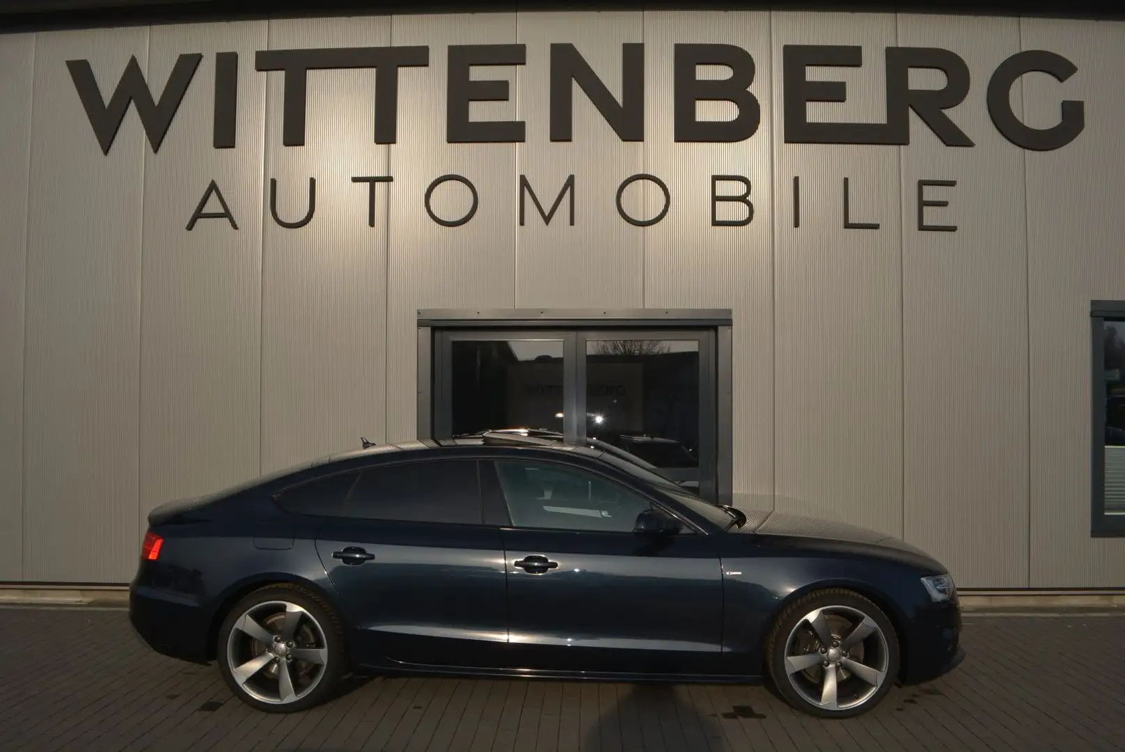 Audi A5 Sportback 2.0 TDI S-Line-Shadowline Blau - 1