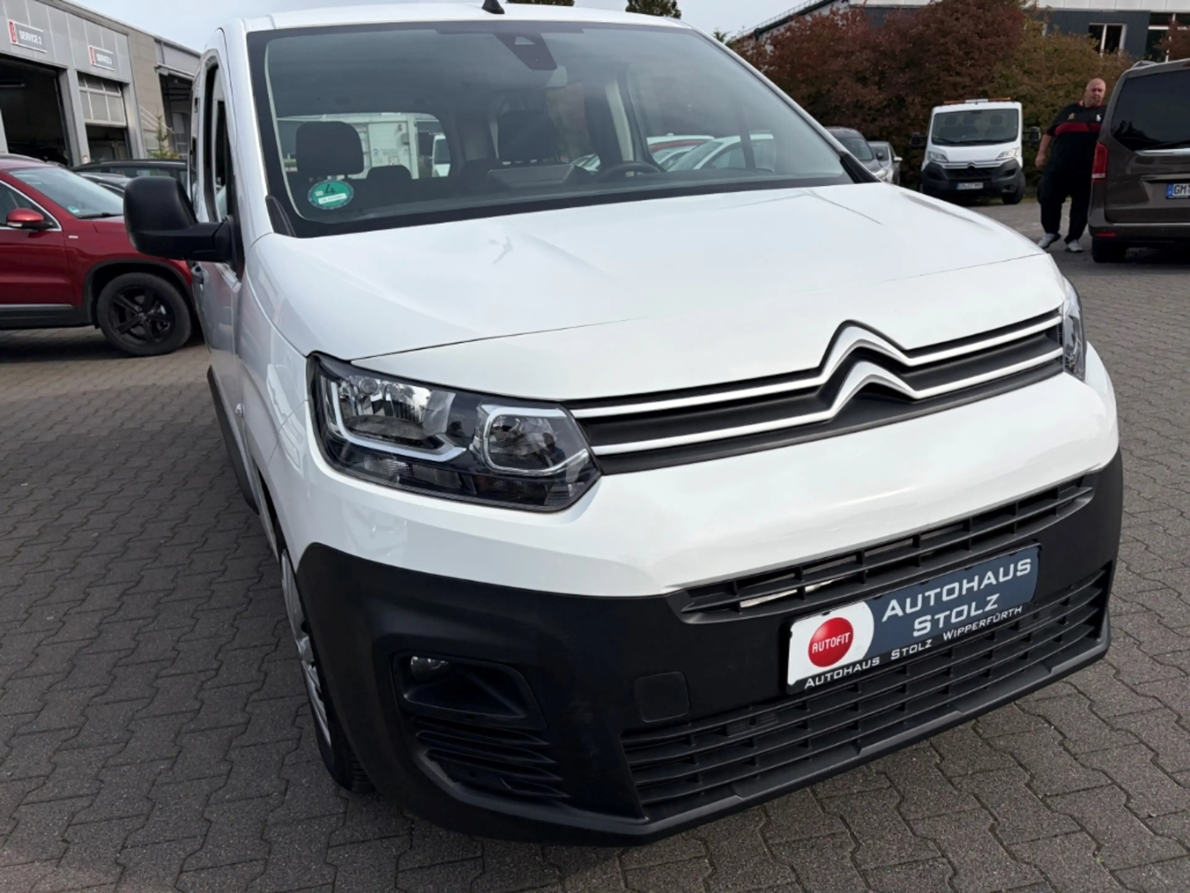 Citroen Berlingo Live Pack M Navi Apple CarPlay Android Auto DAB SH — photo 11