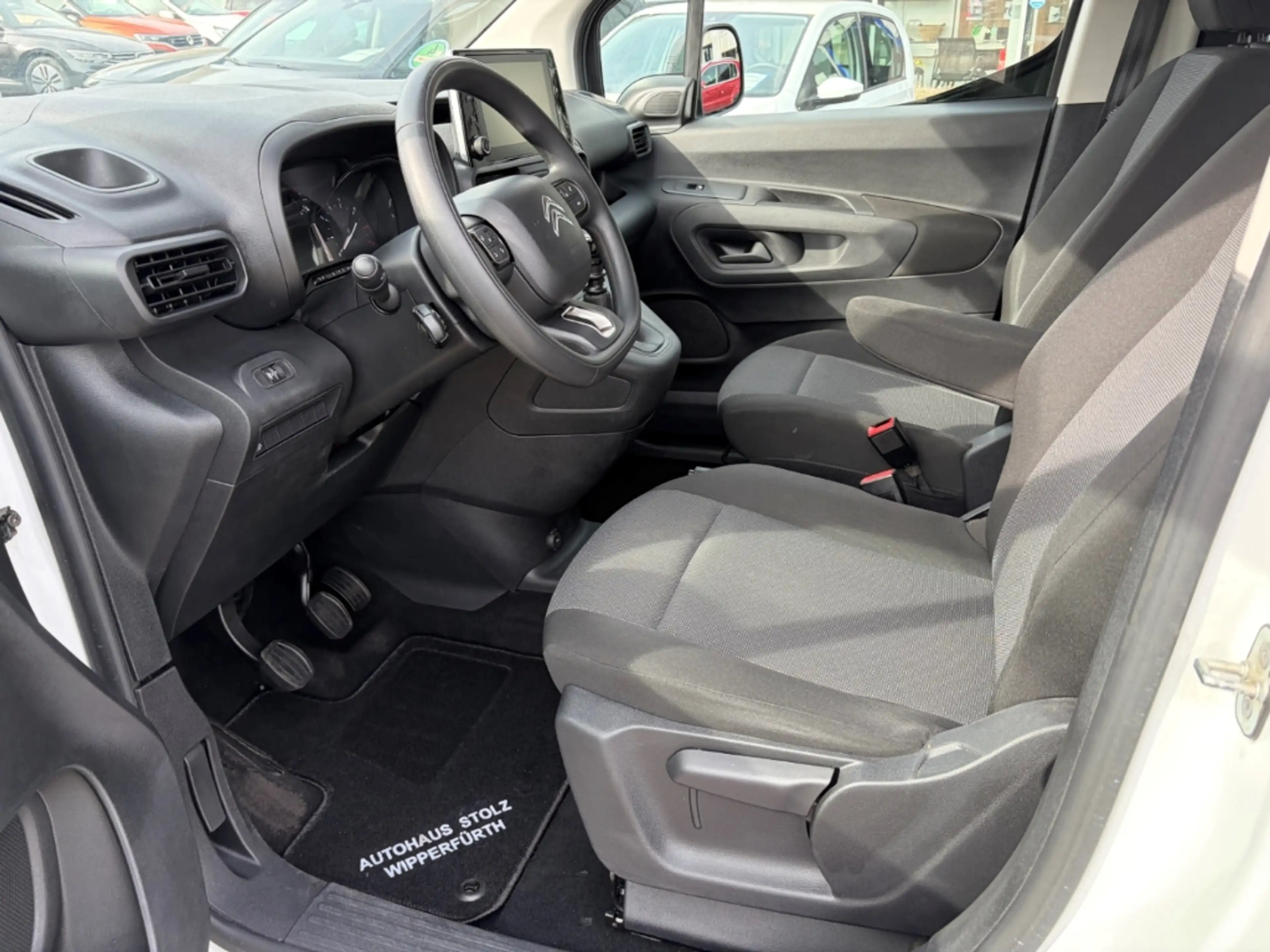 Citroen Berlingo Live Pack M Navi Apple CarPlay Android Auto DAB SH — photo 4