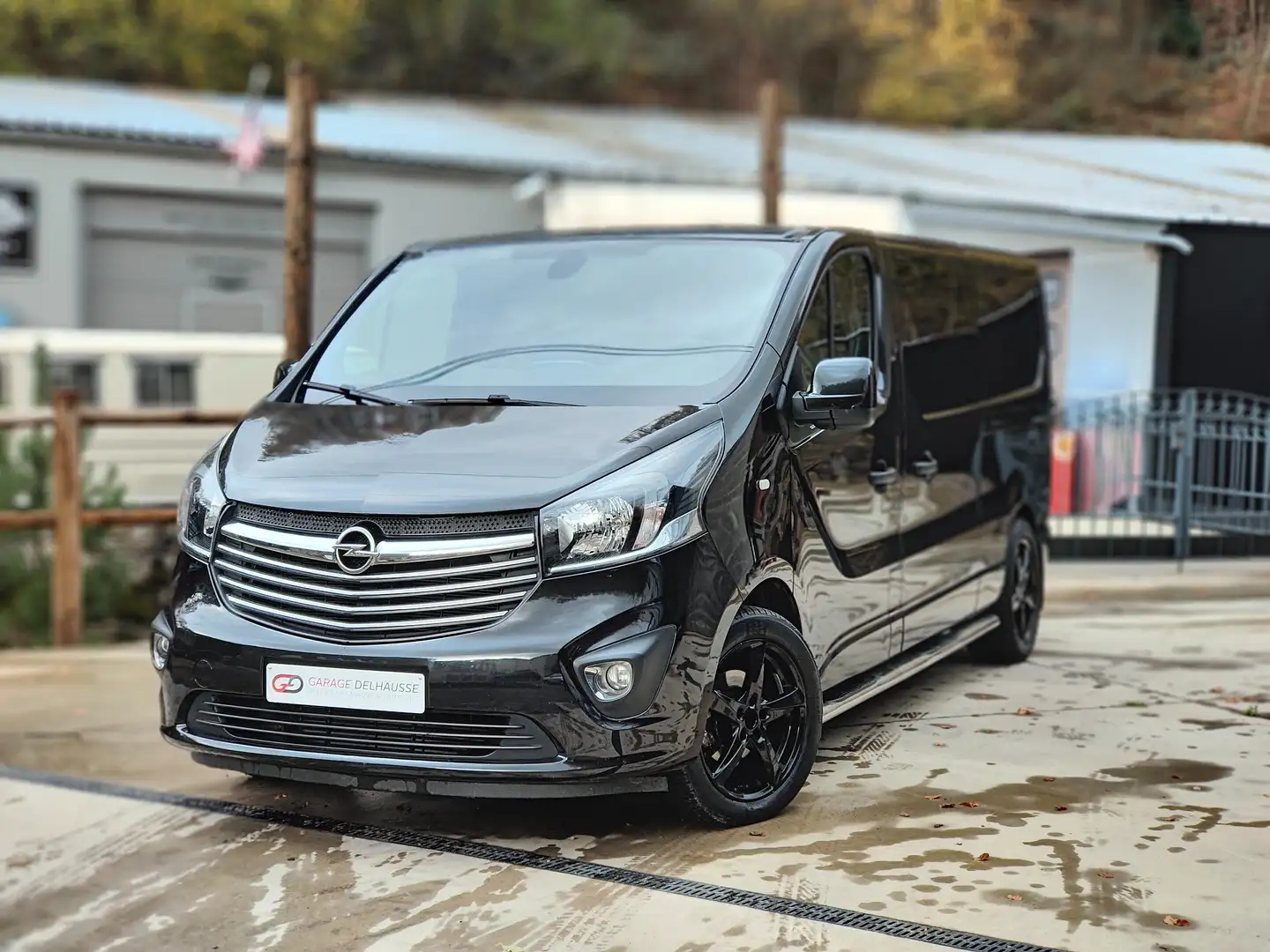 Opel Vivaro 1.6 CDTi L2H1 BiTurbo Ecofl. Life S/S Czarny - 1