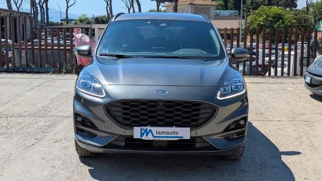 Ford Kuga view 3