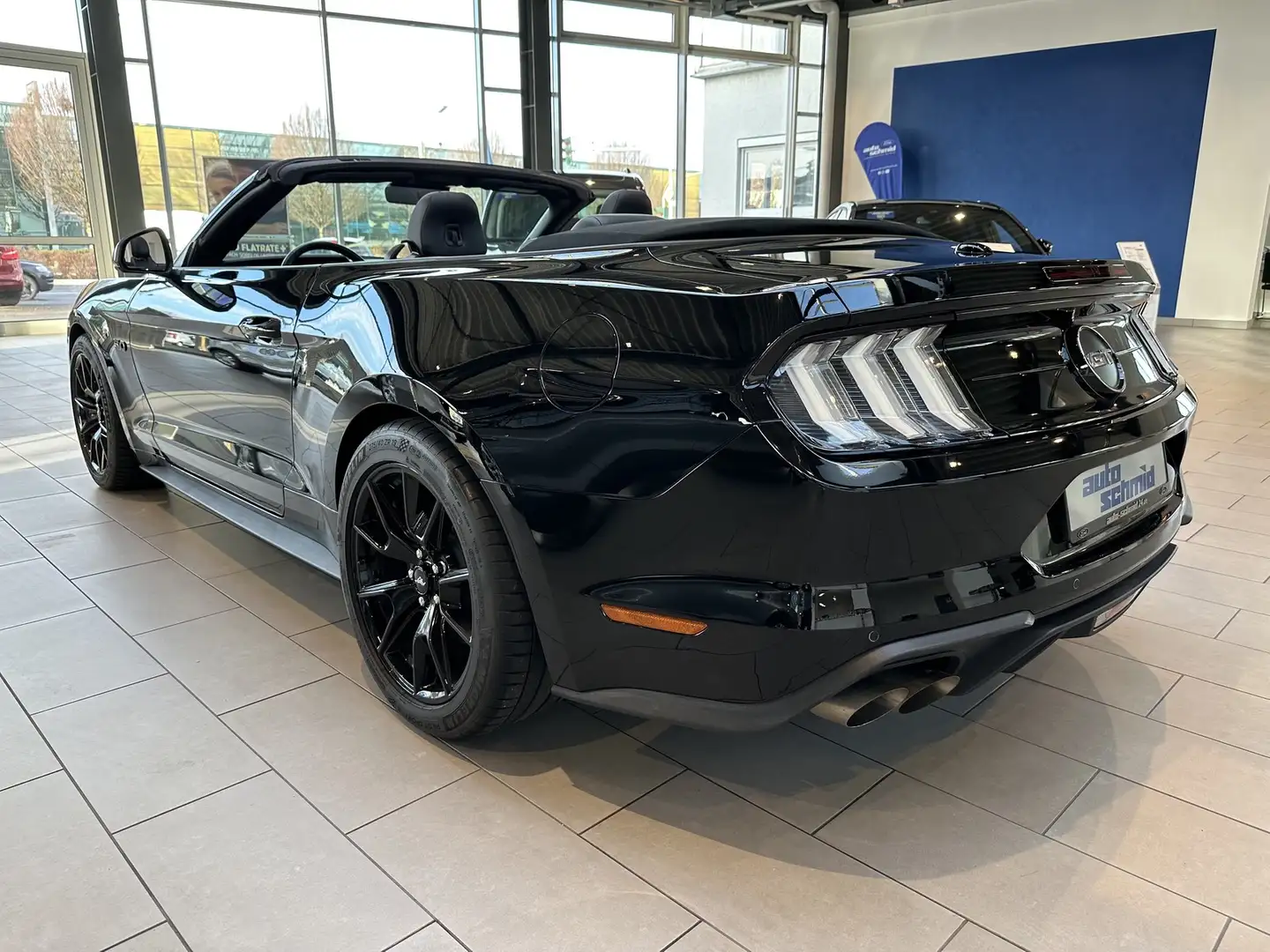 Ford Mustang GT Convertible 55 Years Edition Black - 2