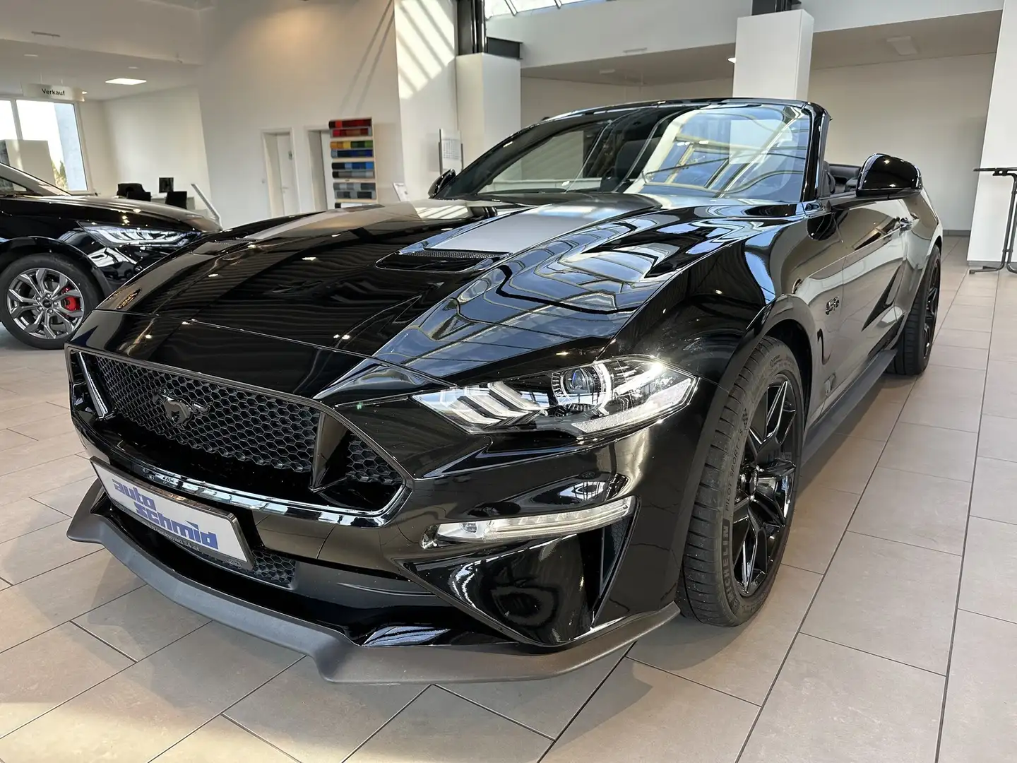 Ford Mustang GT Convertible 55 Years Edition Black - 1