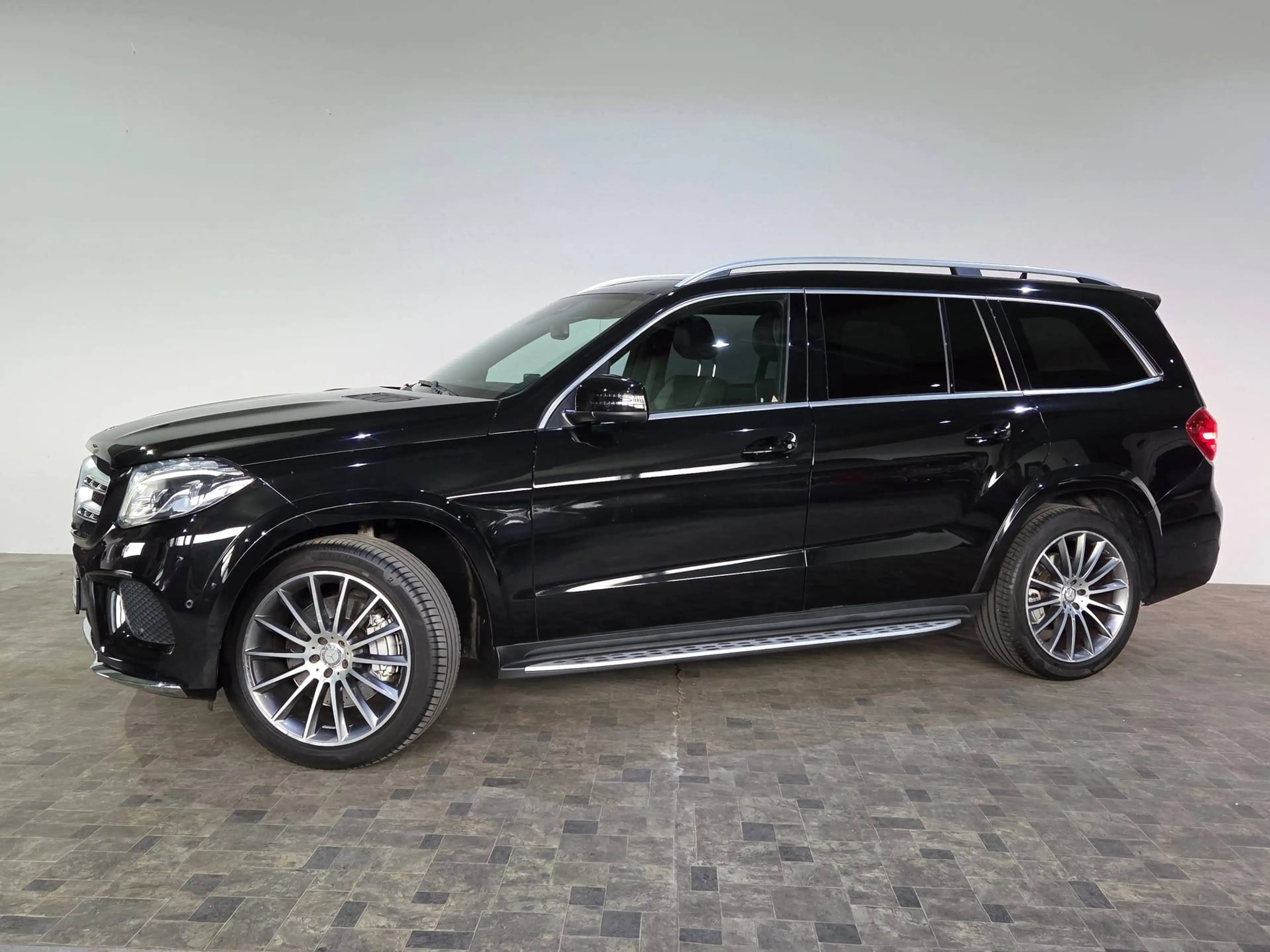 Mercedes-Benz GLS 350 GLS 350 d 4Matic , 7 Sitzer, Pano, 360° — photo 4