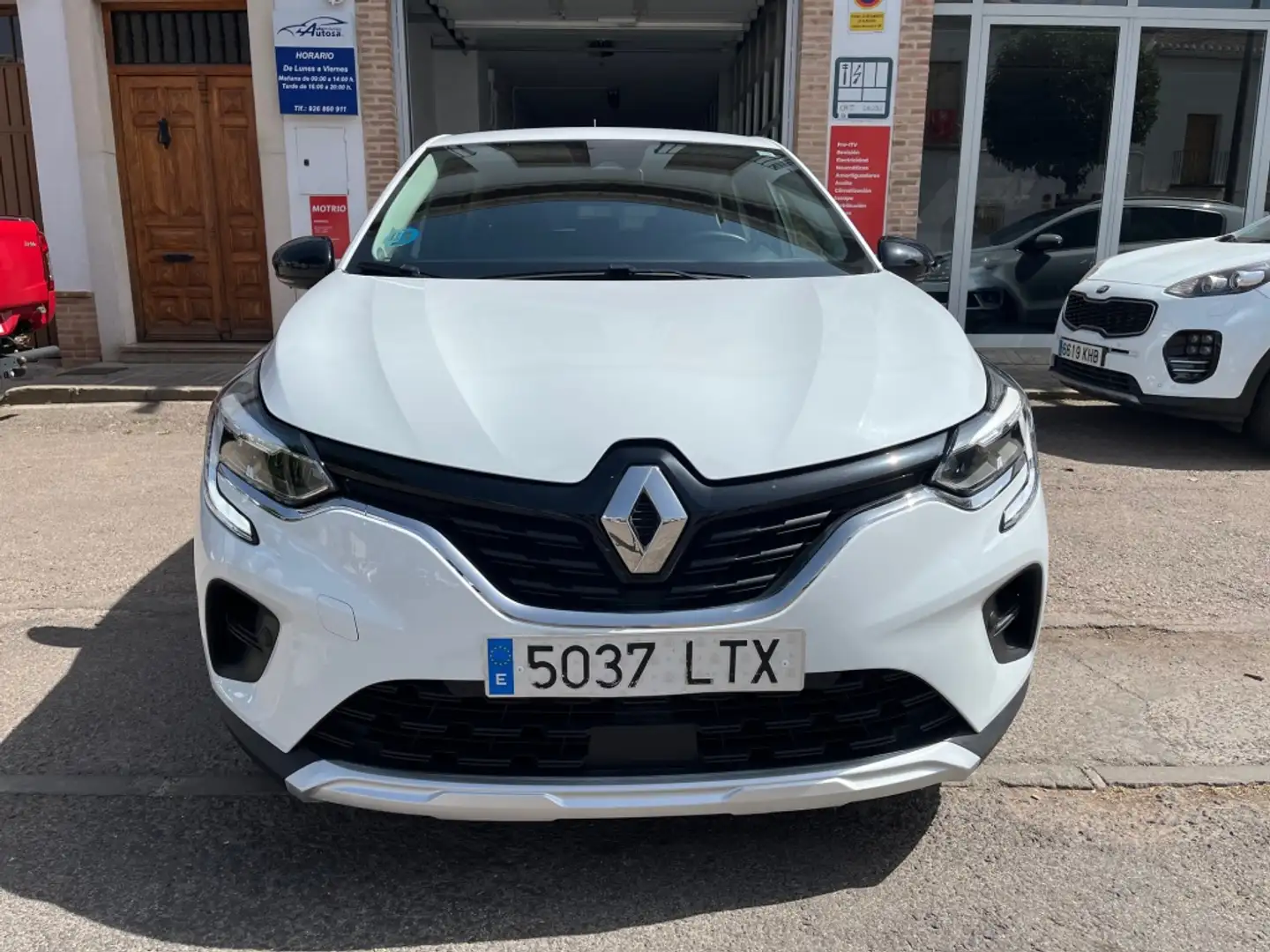Renault Captur TCe Intens 74kW GLP Wit - 2